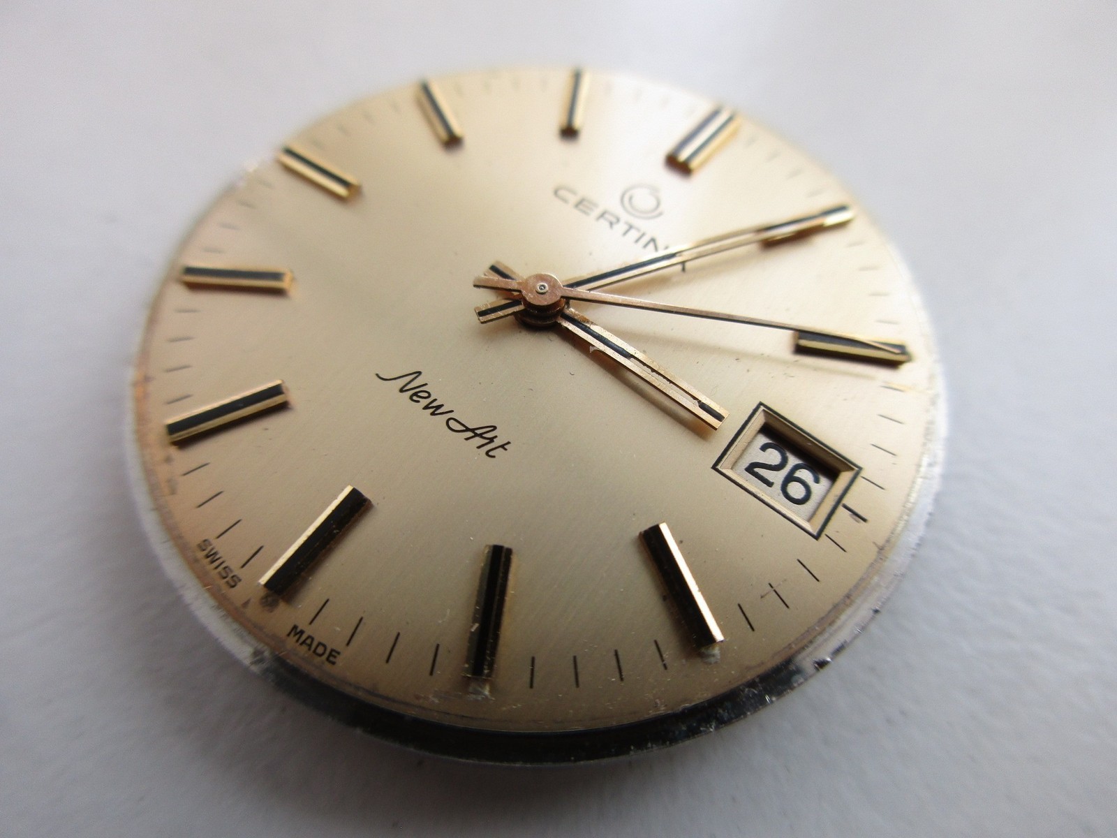 Certina cal. 25-661M Swiss watch movement – running
