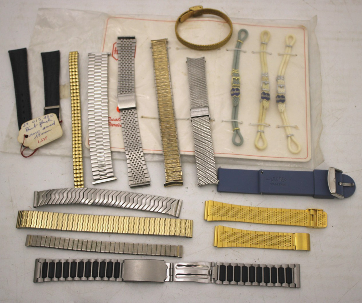 Quantity of Mixed Type Watchmakers Spare Straps, Various Lug Widths