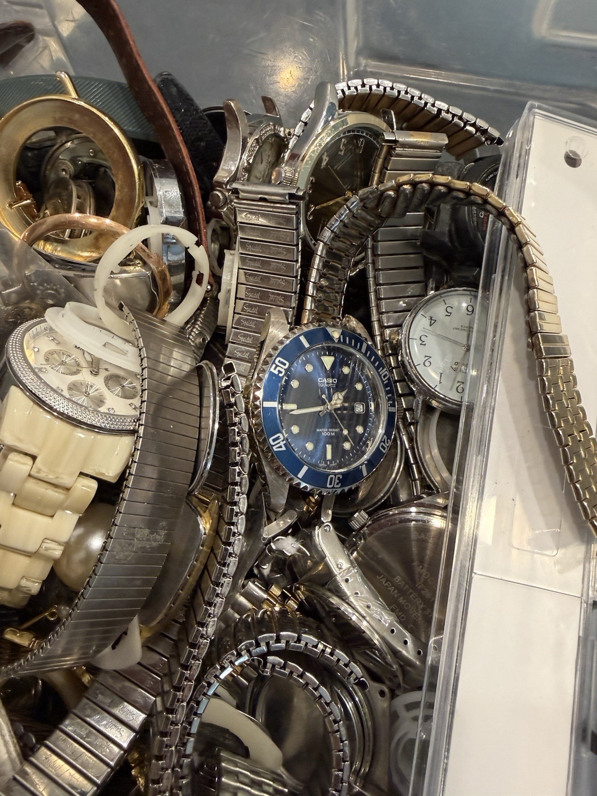 19 Lb Watch Parts Lot Bands Cases Dials Movements Repair AS-IS Mixed Lot
