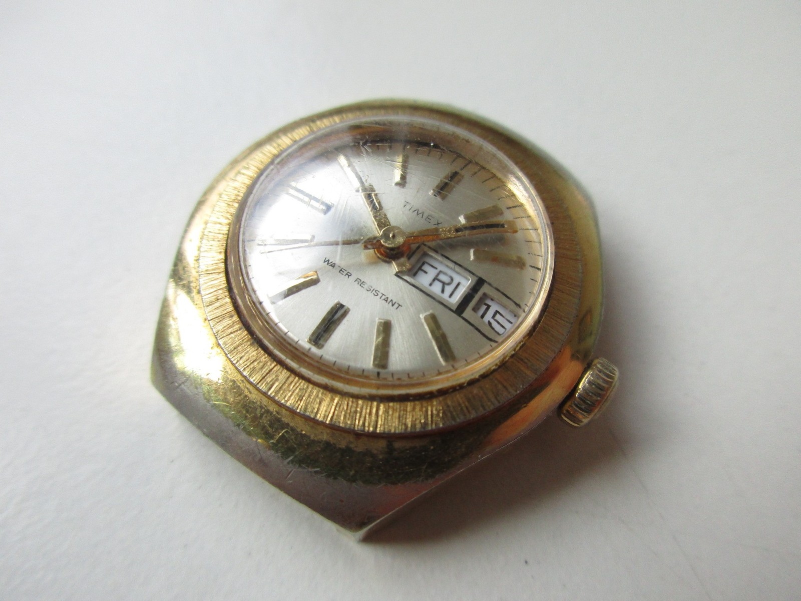 Timex woman’s watch – day-date – movement signed Great Britain – running