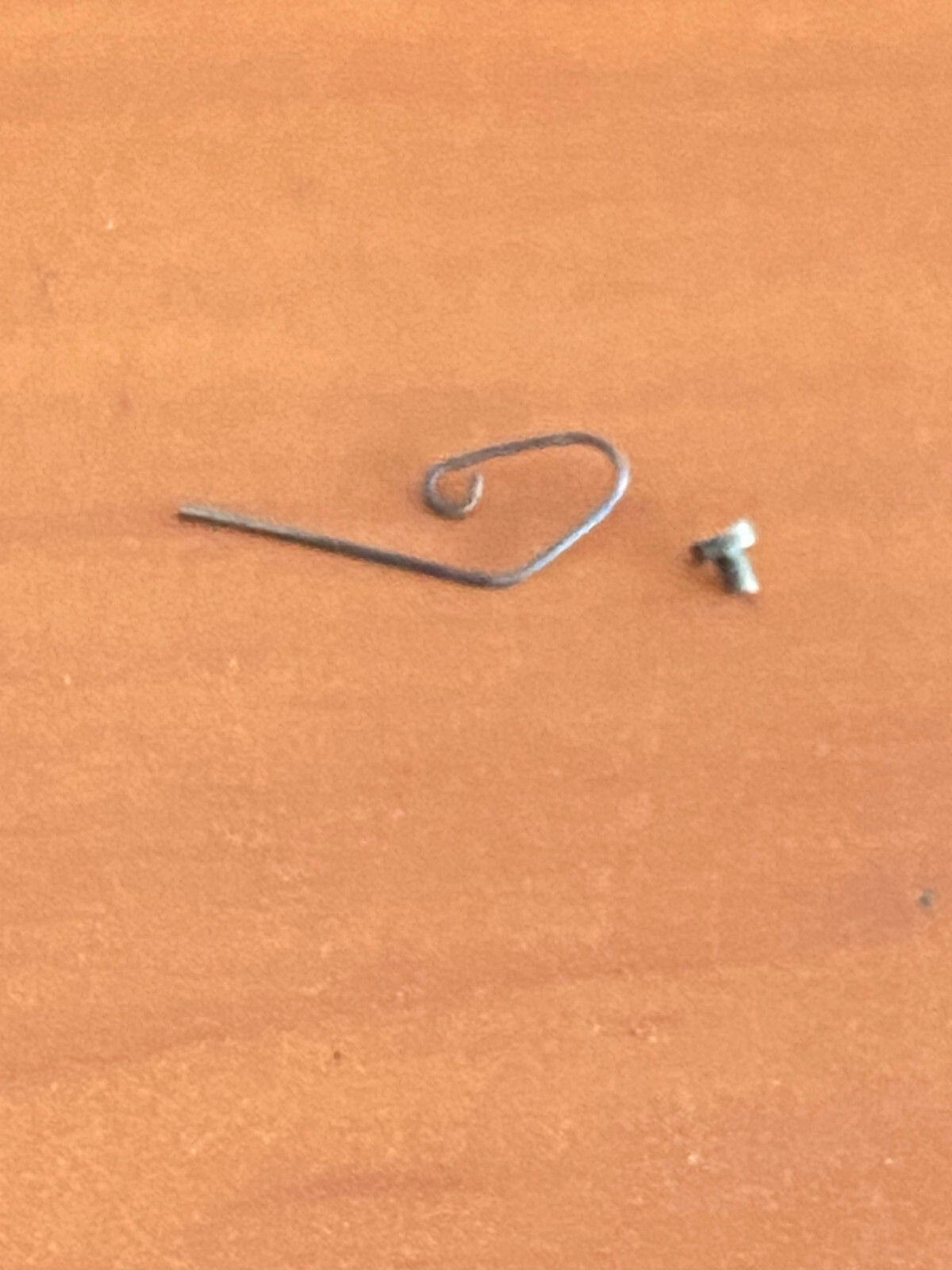 VINTAGE YOKE SPRING WITH SCREW FOR 18 SIZE HAMILTON 940 MOTOR BARREL