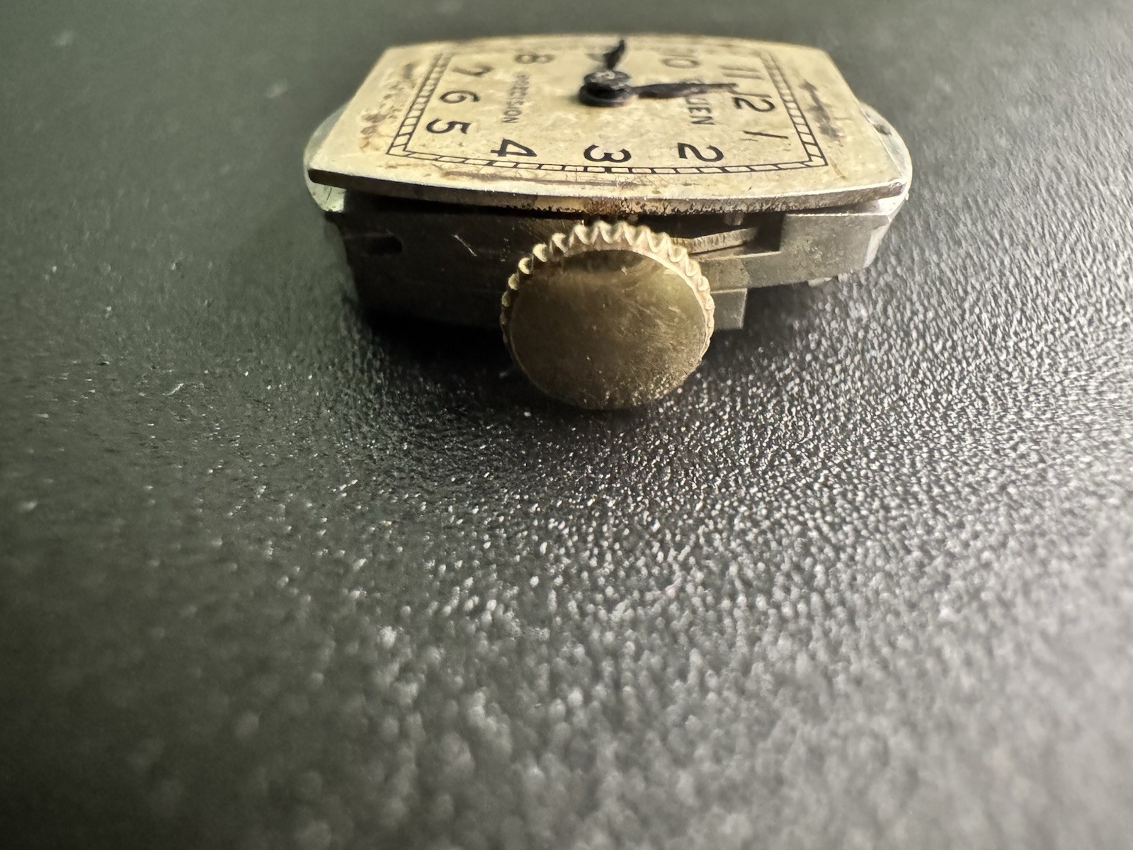 Gruen Precision 275 Watch Movement Dial 17 Jewels Swiss Made Untested For Parts