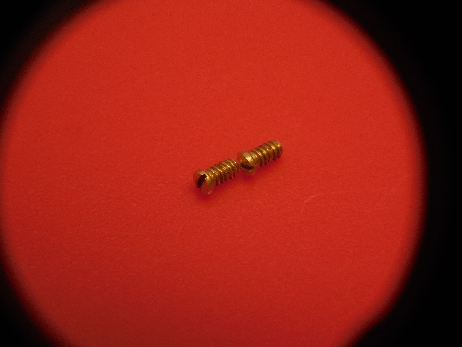 2 CARTIER SOLID 18K GOLD SCREWS FOR SANTOS COUGAR PANTHERE CASE BACK