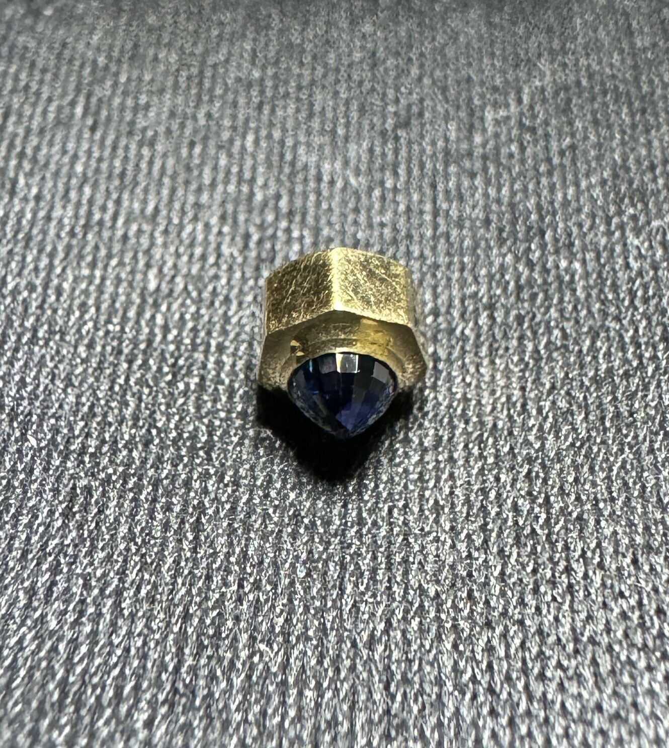 Genuine Cartier Crown Gold 18K With Blue Sapphire Stone 4.6 mm C29