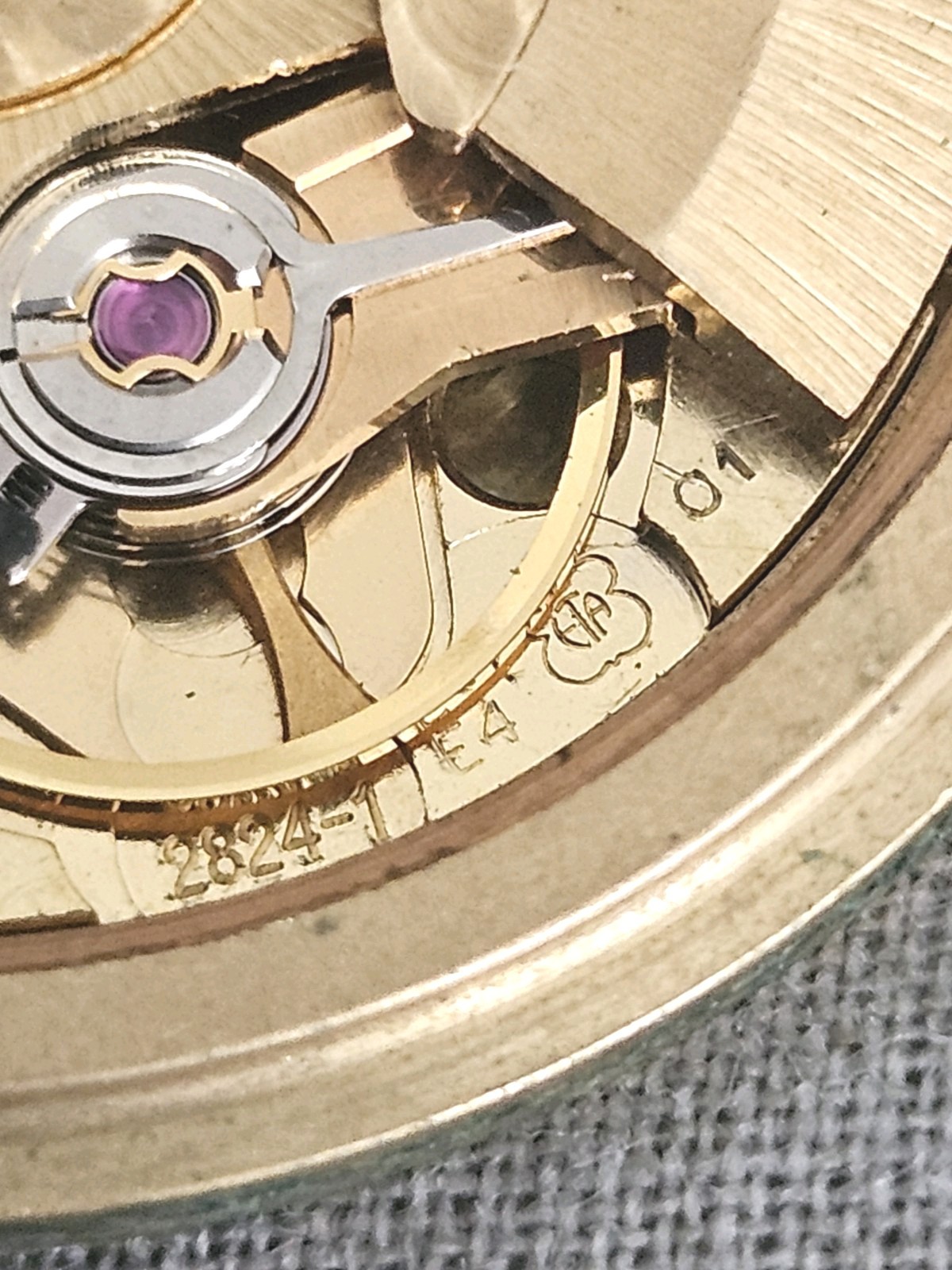 Vintage ETA 2824-1 Automatic Watch Movement – GARRARD