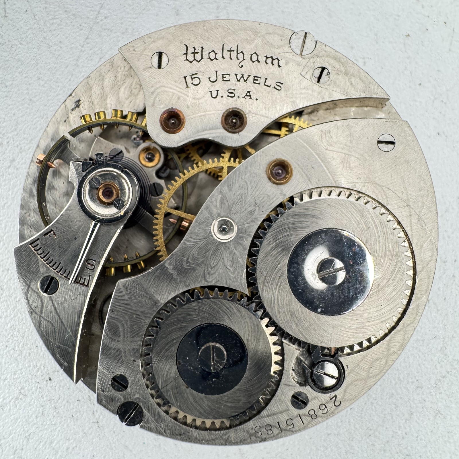 Antique 12s 1928 Waltham 15 Jewels Mechanical Pocket Watch Movement No. 220 USA