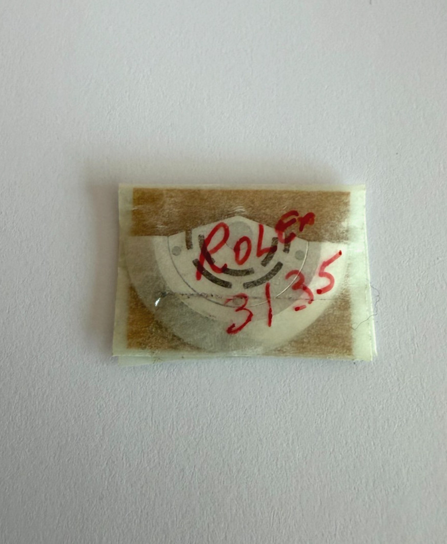 GENUINE Authentic Rolex 3135 570 Oscillating Weight ( Rotor ) New