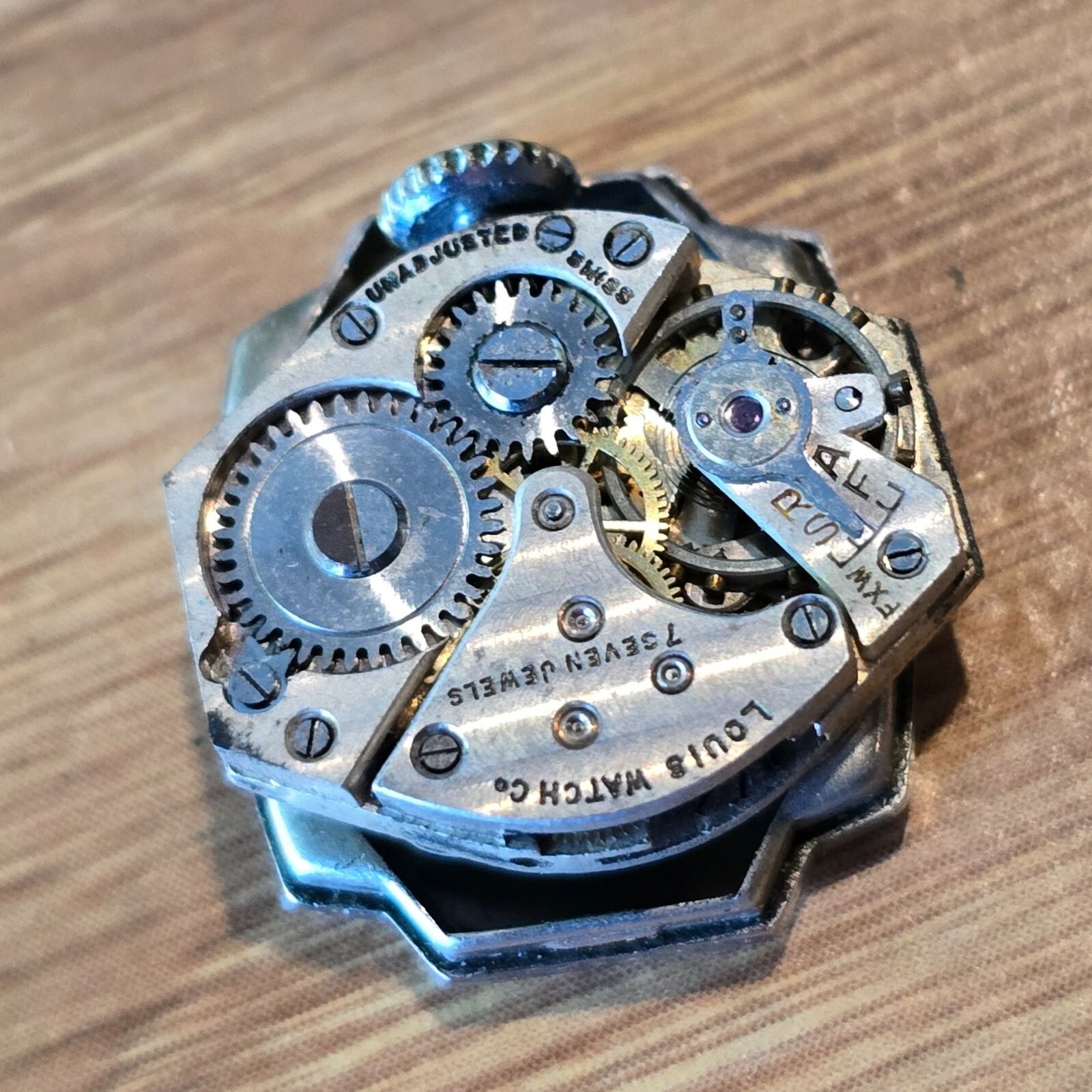 Vintage Louis Homis 7 Jewel FXW Pinstripe Mechanical Watch Movement Part WP2