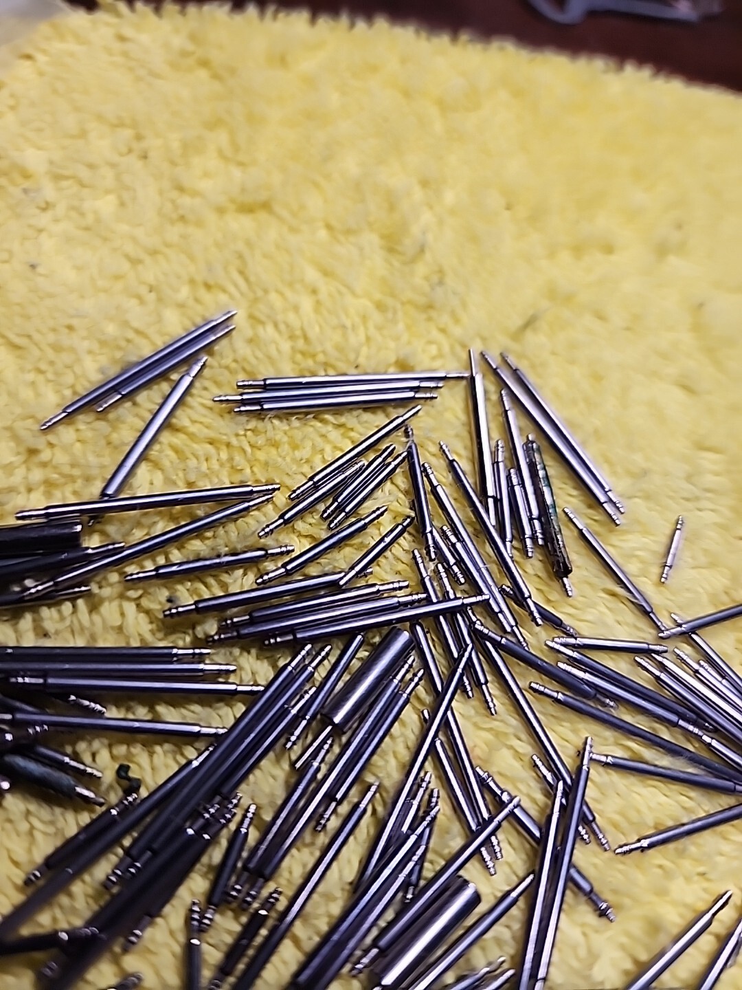 Vintage HUGE Variety LOT of 120+ Wrist Watch Spring Bars Varying Sizes Ages