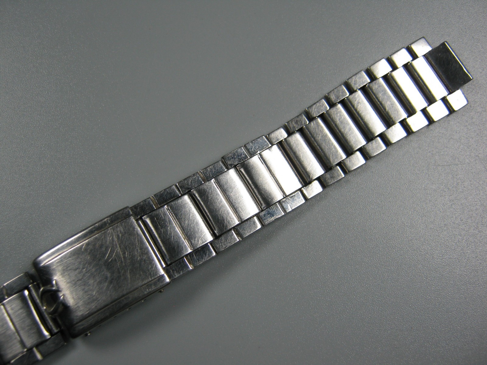 Vintage 1950’s Omega Bracelet 7077 Expandable End Links Missing