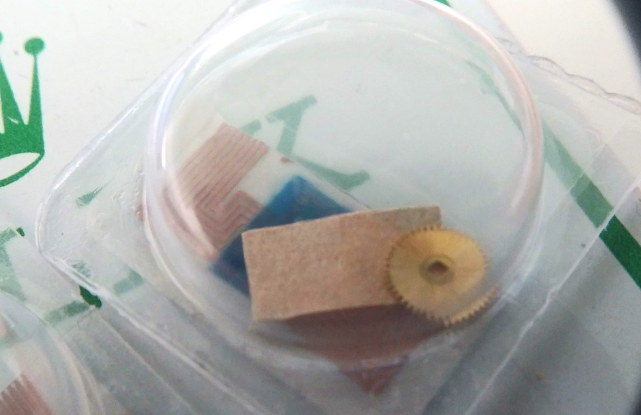 ROLEX 2230 305 ratchet wheel NEW/SEALED for watch repair, original sealed