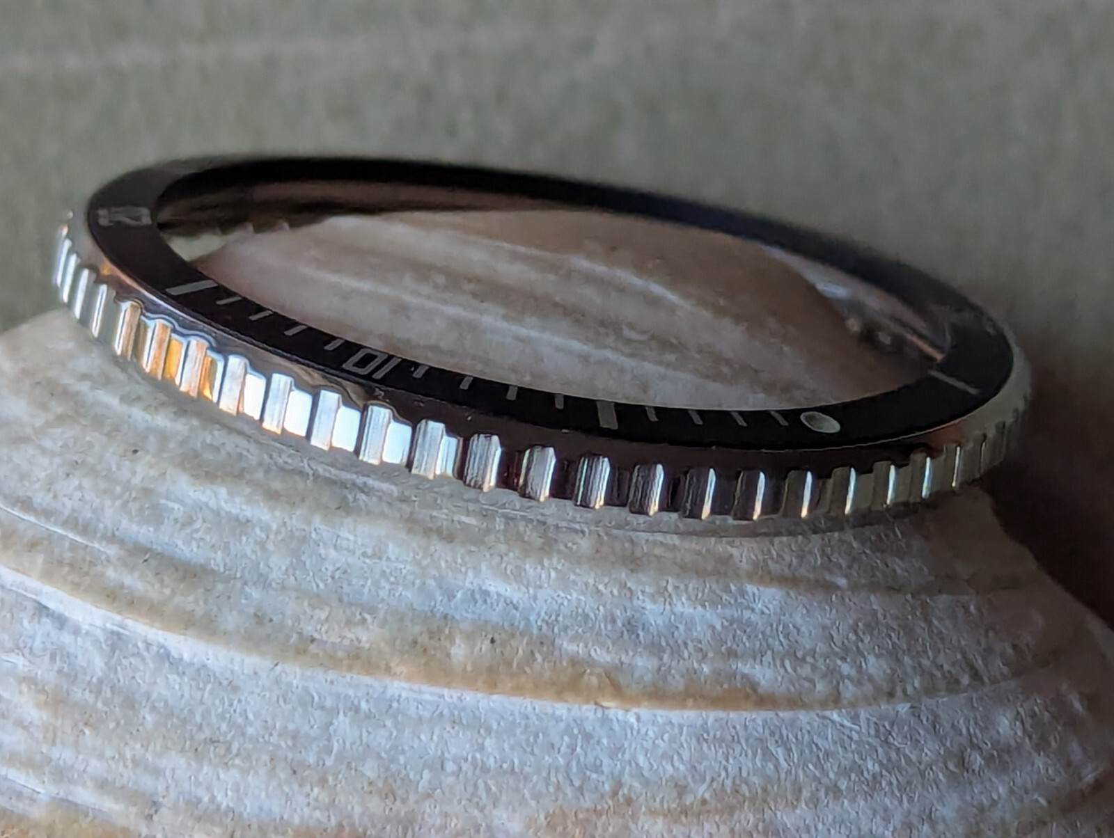 DEFECTIVE NOS Vintage Bulova Accutron Depth Gauge Bezel/Insert FOR 8459 CASES