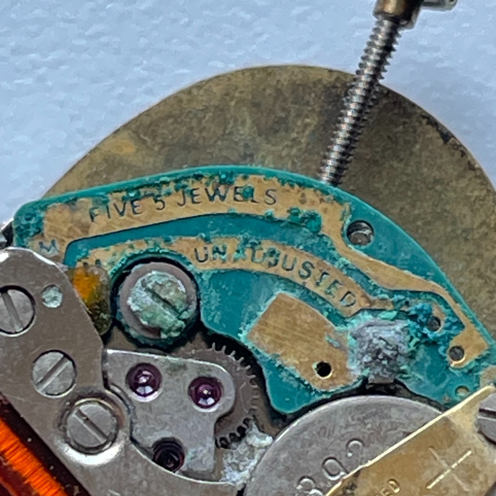 Caravelle Bulova Ladies Watch Movement Oval Gold Tone Dial Parts Repair 5 Jewels
