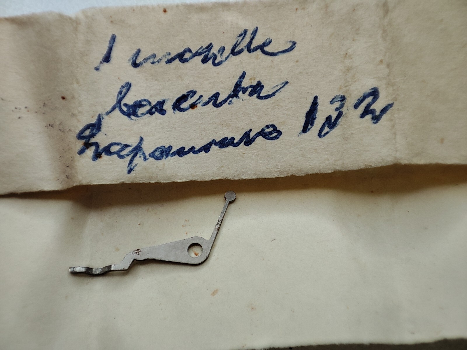 mix watch parts 132, 2768, ut 6310, as1203, catting 66, st 69, 25 others (rust)