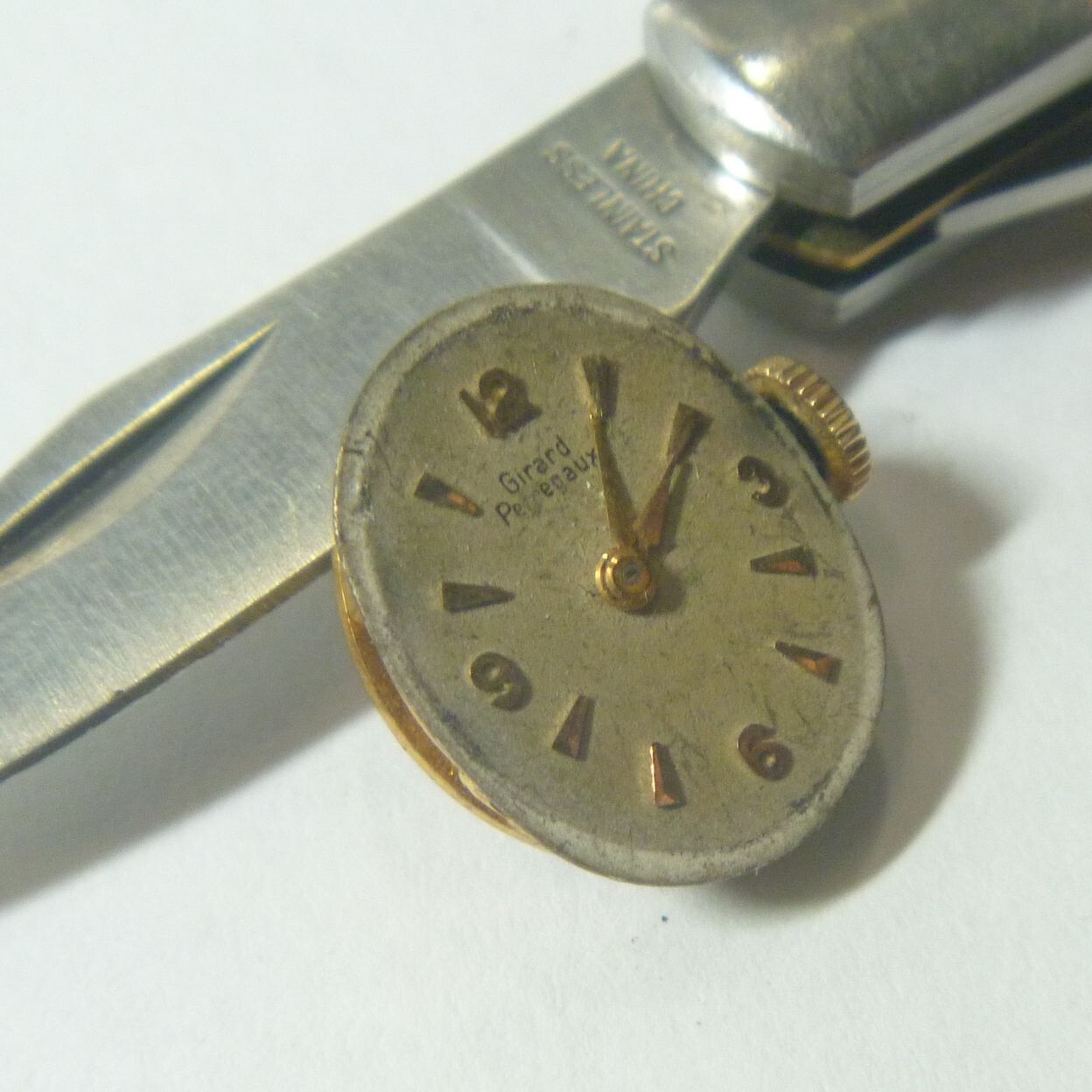 1950s Girard-Perregaux 17 Jewels 5 1/2 Ligne Lds Movement, Dial Hands 4Parts!