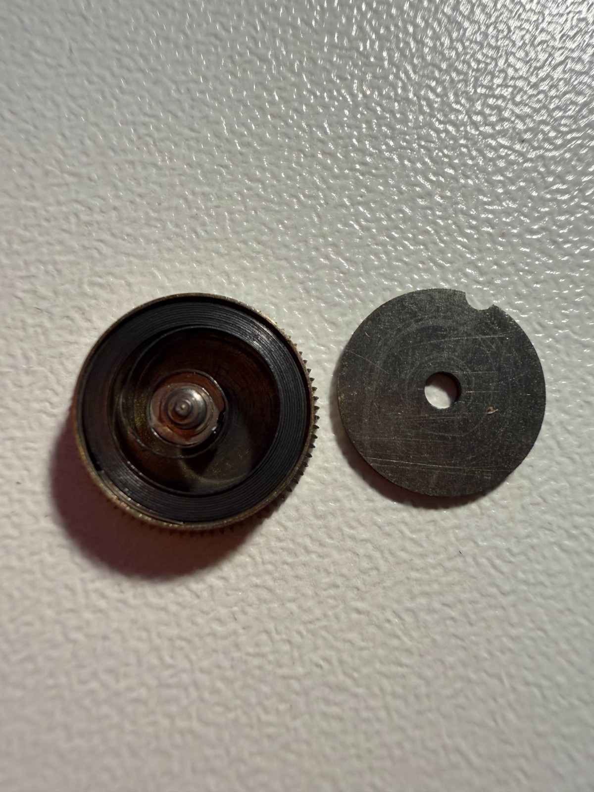 Benrus BB4 Barrel, arbor and mainspring
