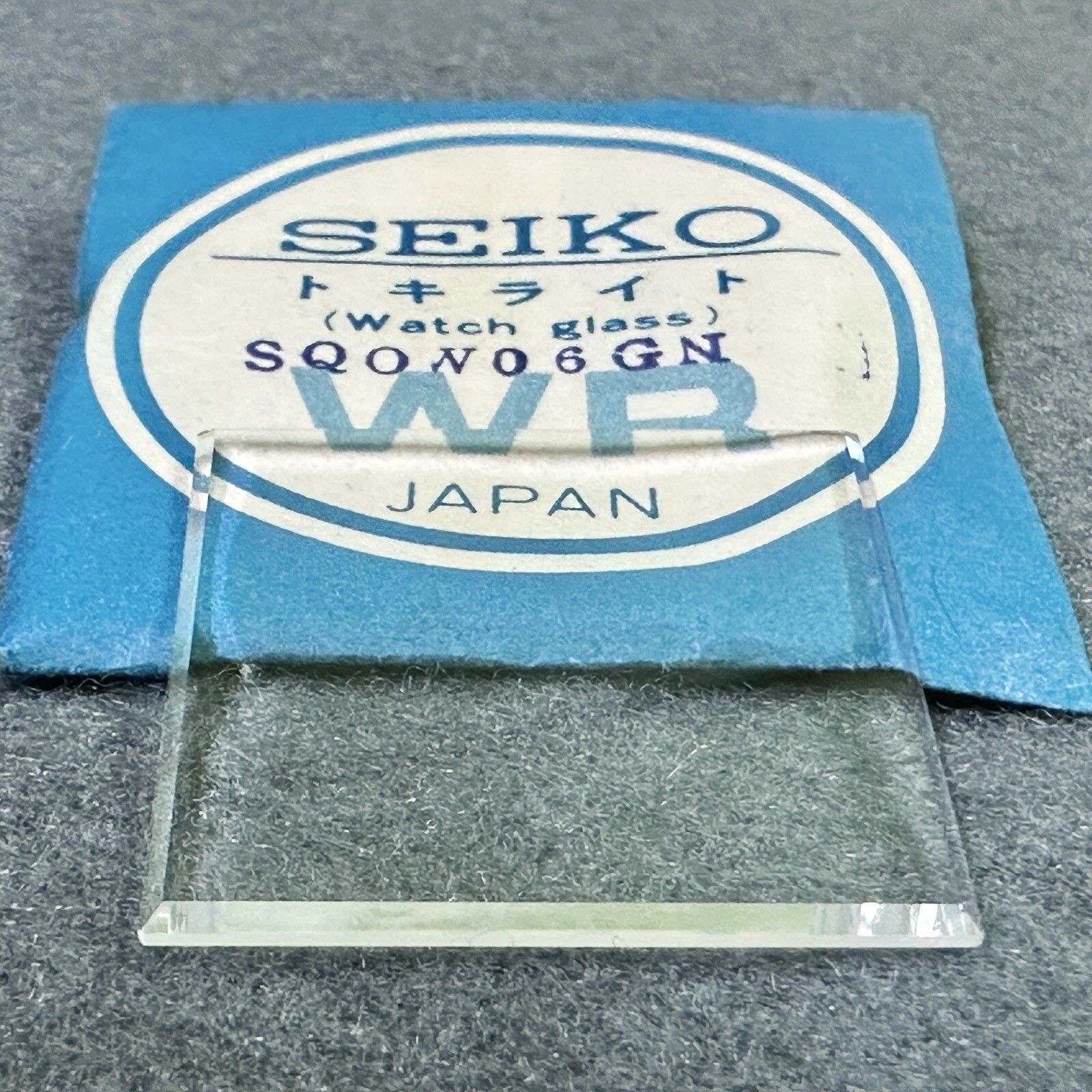 NEW OLD STOCK GENUINE GLASS CRYSTAL FOR SEIKO LM 5606-5210 5606-5211