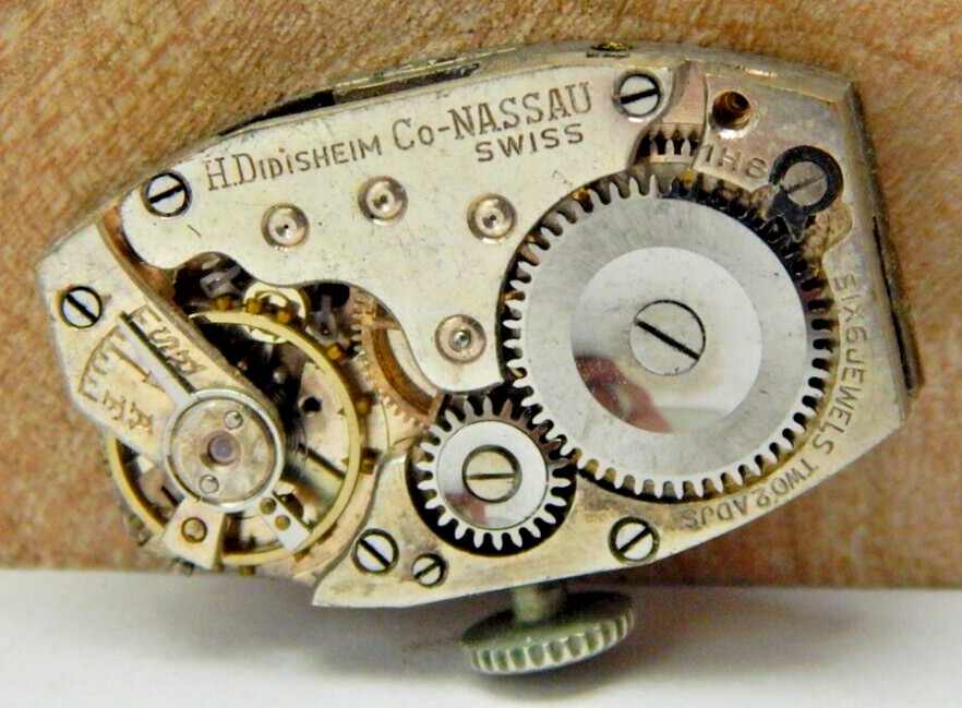 Vintage Didisheim 6j 2 adjustment 1H8 art deco wrist watch movement with crown