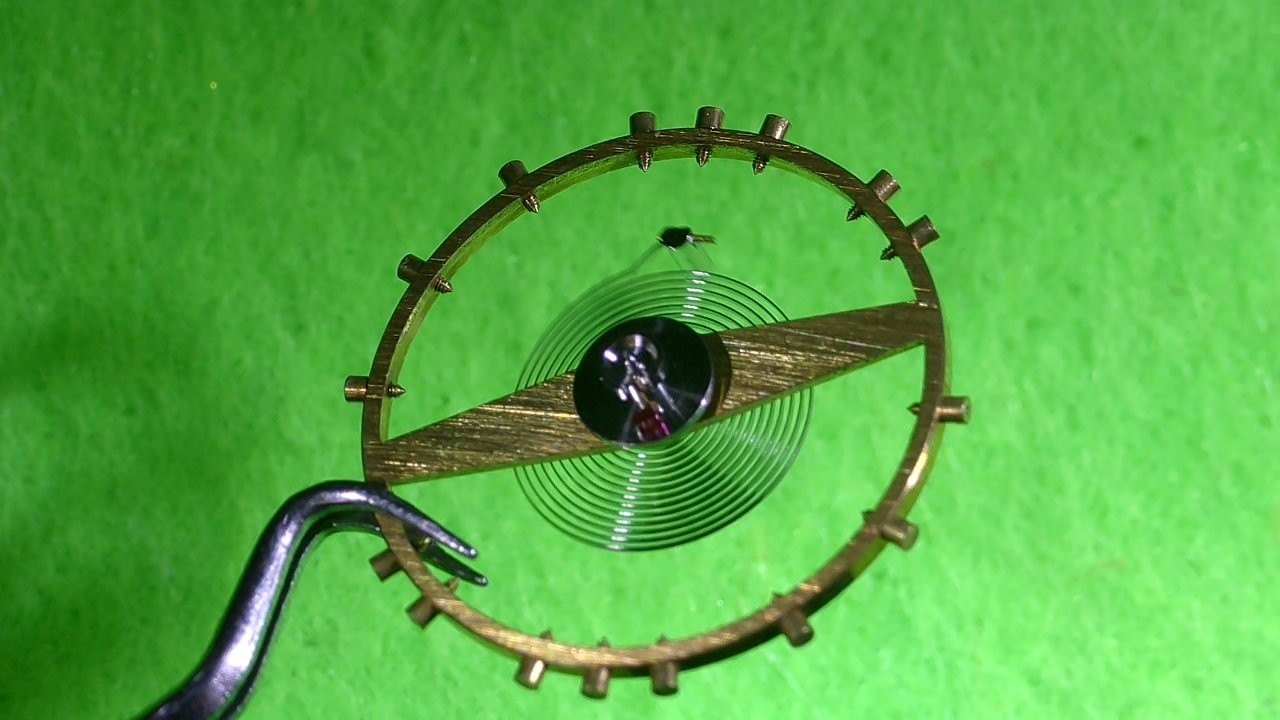 Complete Balance Wheel With Screw For LIP R-40 – Axis Height: 3.97 mm