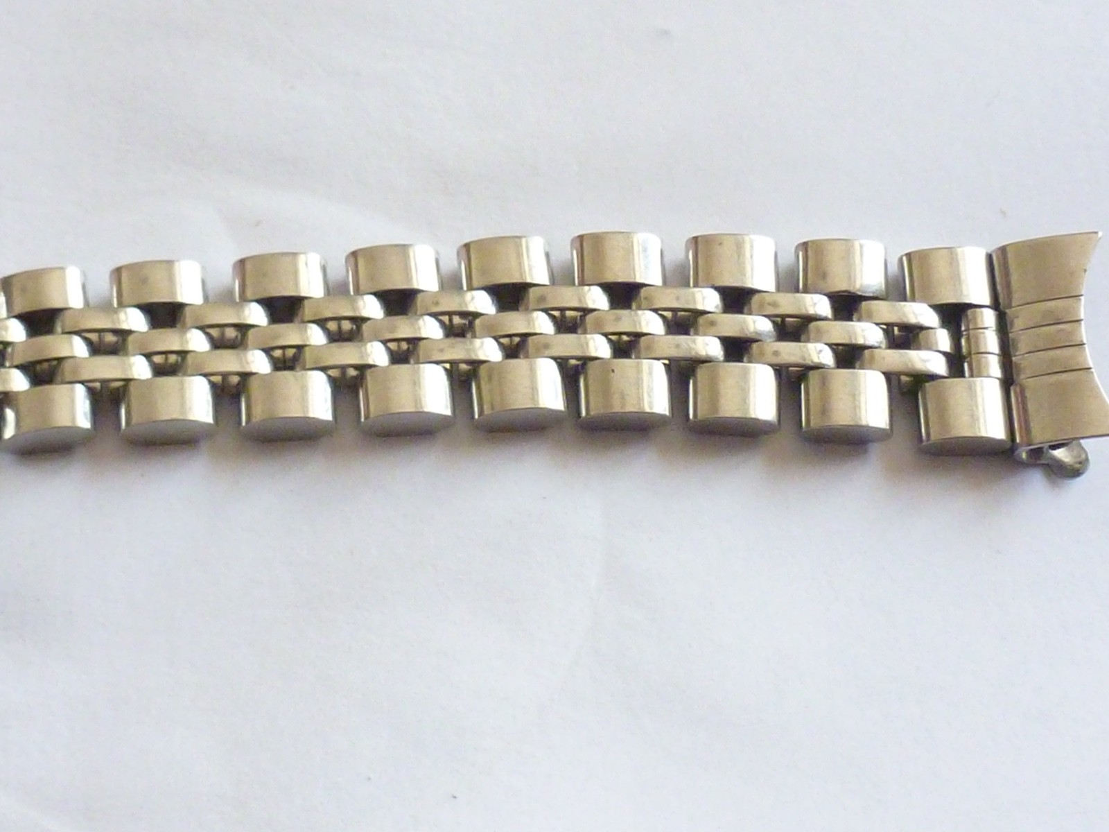 Vintage 1970’s Rolex Ladies 6916 Stainless Steel JB Champion good length 13mm .