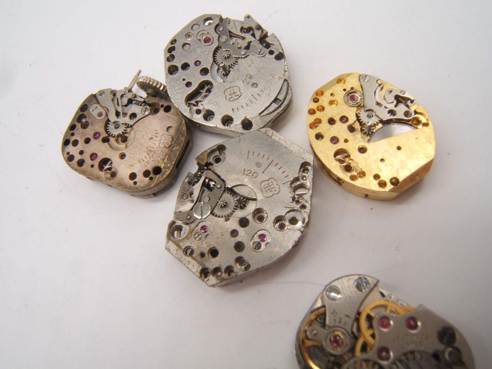 13 SMALL WOMEN’S WATCH MOVEMENTS PARTS REPAIR MECHANICAL WIND UP (LOT AB)