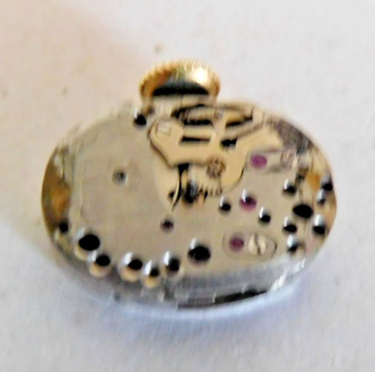 ELGIN 650 MOVEMENT NOT RUNNING 19 JEWELS FOR PARTS or REPAIR. USED