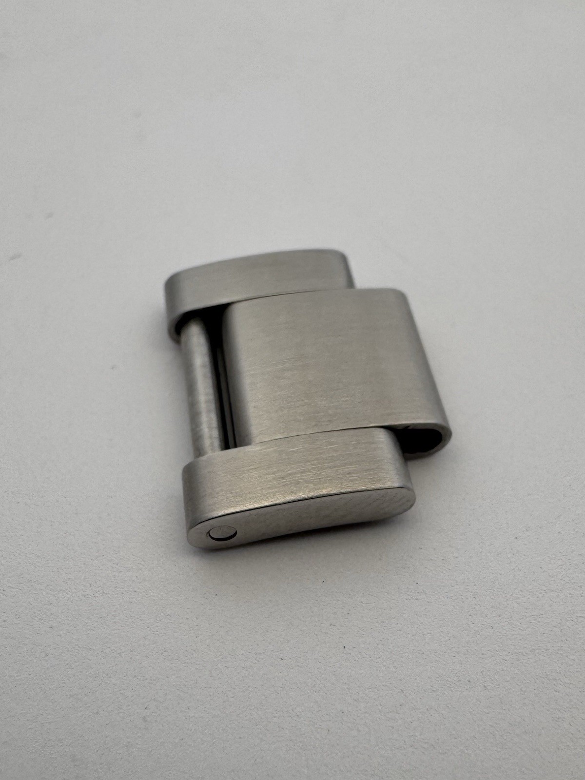 Authentic ROLEX 15.5mm Stainless Steel Oyster Link & Screw For 114270 Explorer