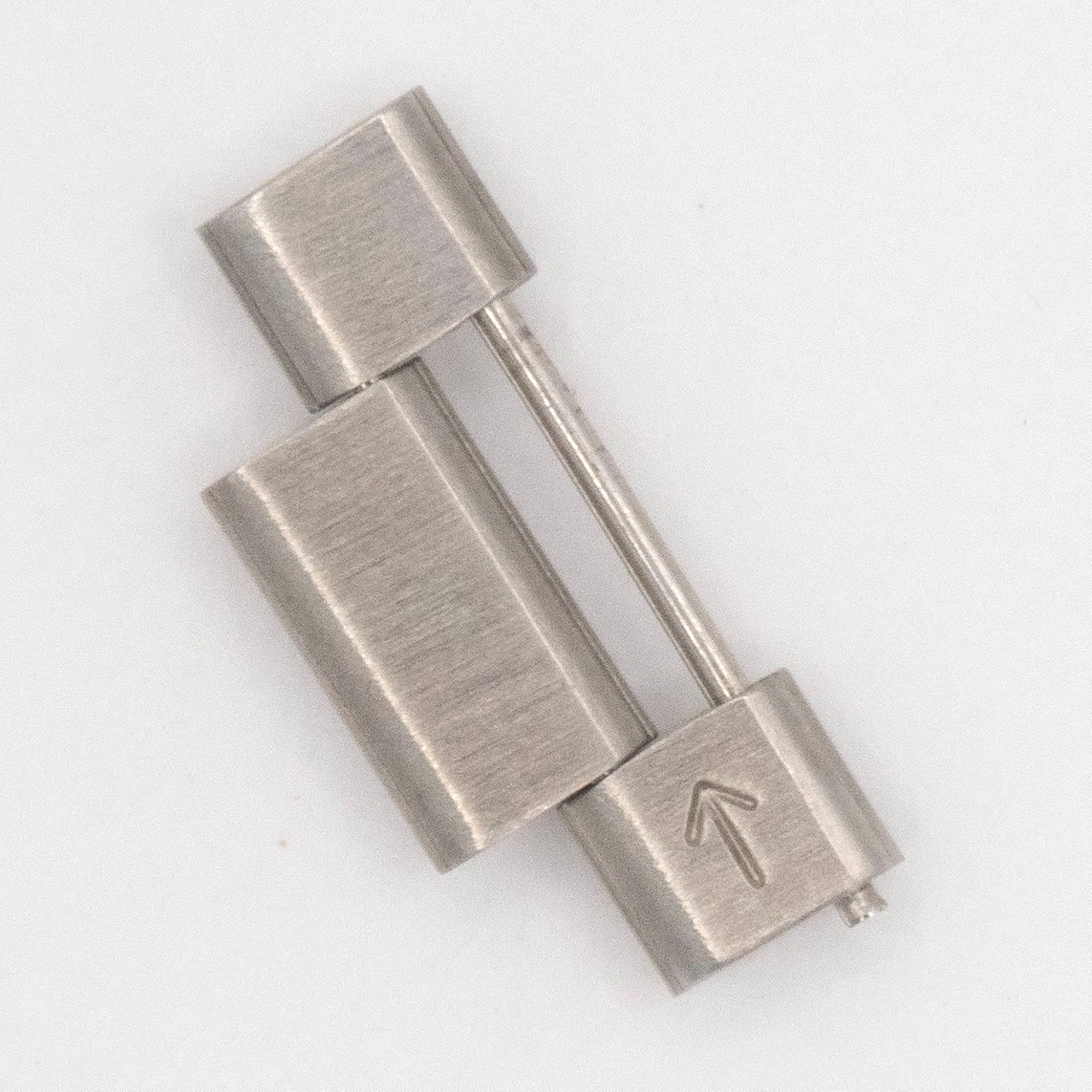 TAG Heuer 2000 Mens 16.1 mm 3 Link Stainless Steel Bracelet Sizing Link