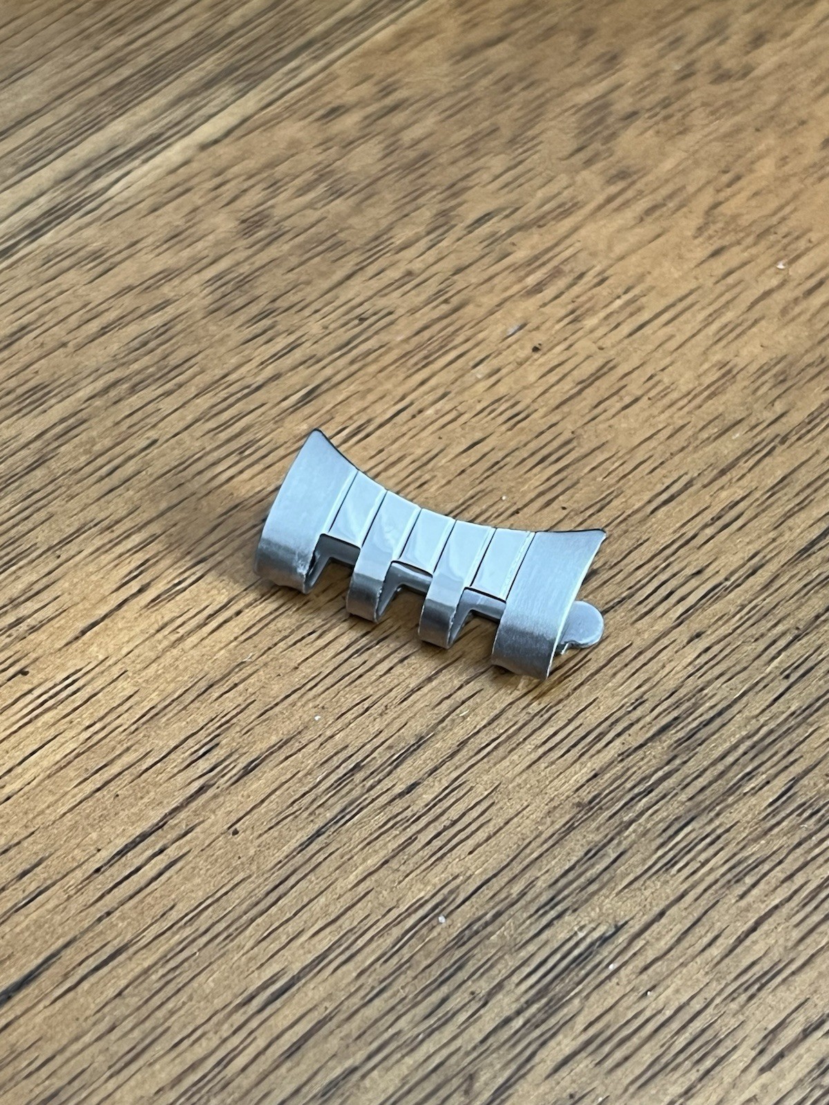 18mm Beads of Rice Curved End Link