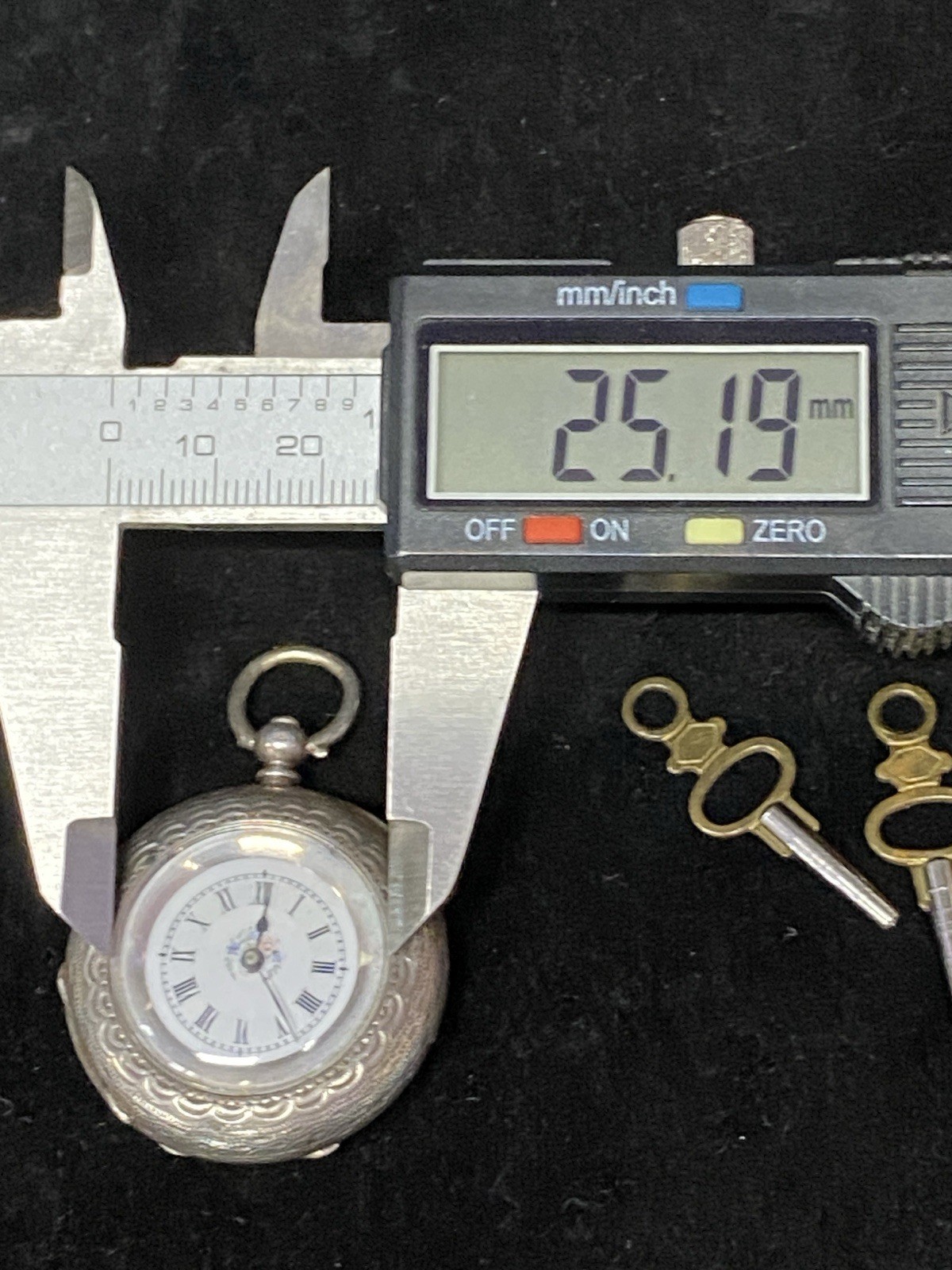 Antique Swiss 800 Silver Hallmarked Case Pocket Watch Porcelain Keys Parts JB10