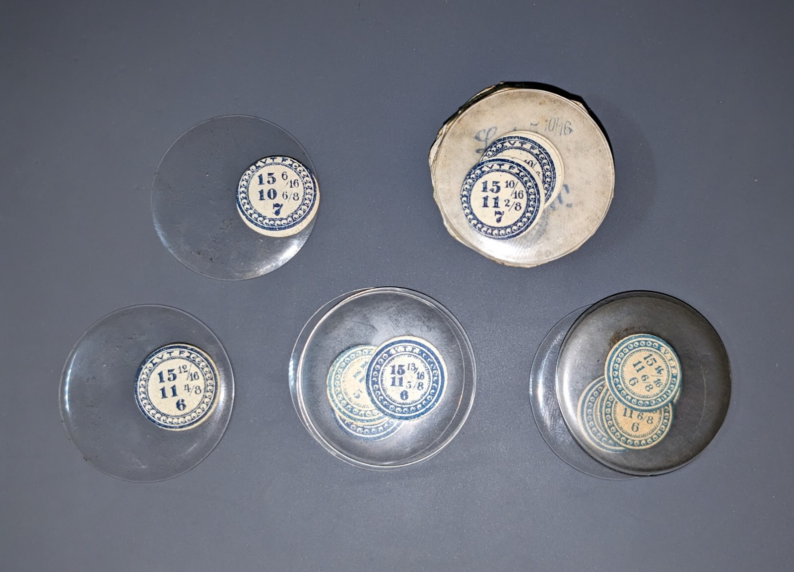 NOS Hunter Pocket Watch Crystals – 15 ligne – 33-36mm – Choose your size