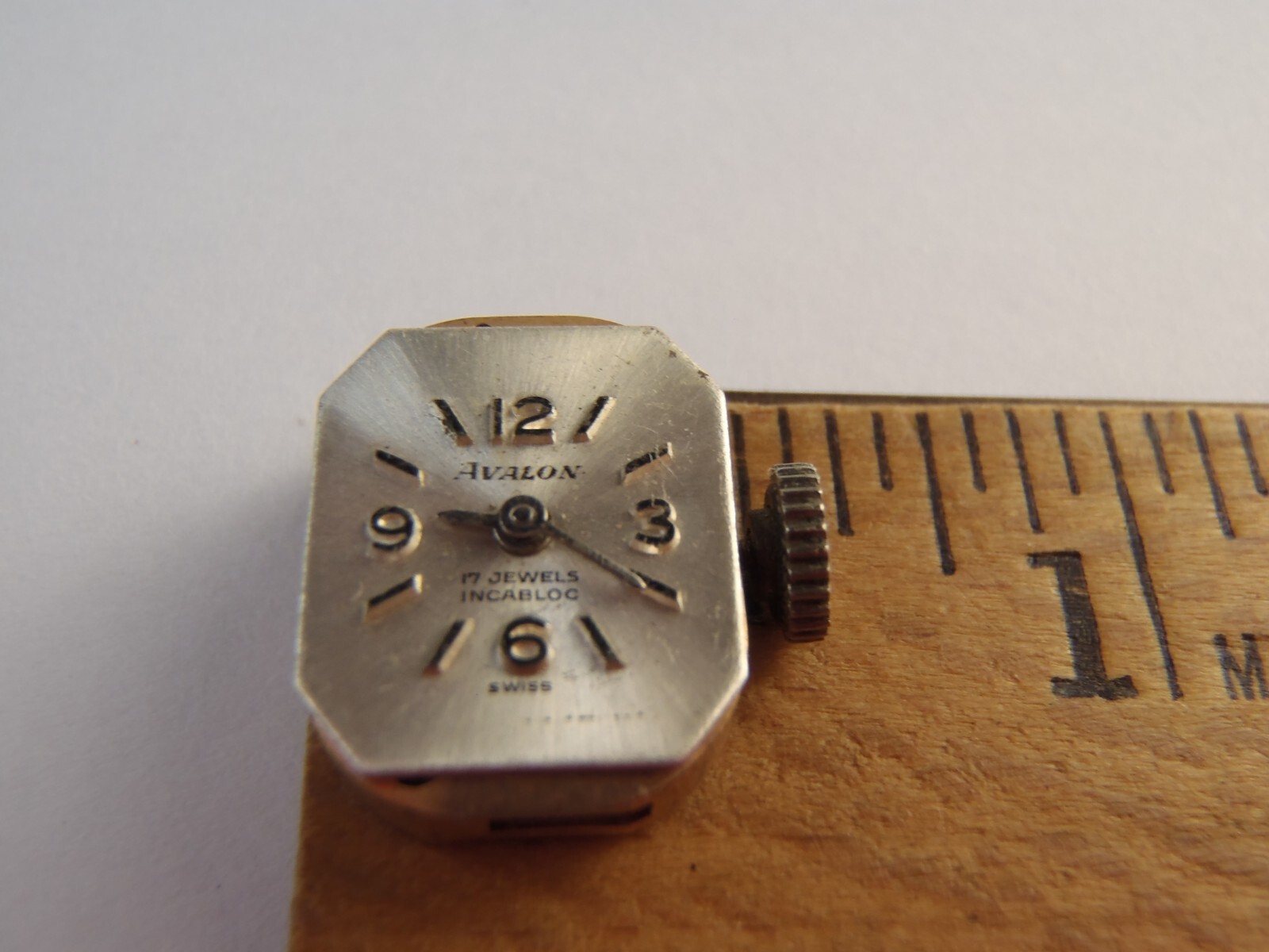 Avalon 6650 Swiss Watch Movement 17J Swiss Manual Wind Running
