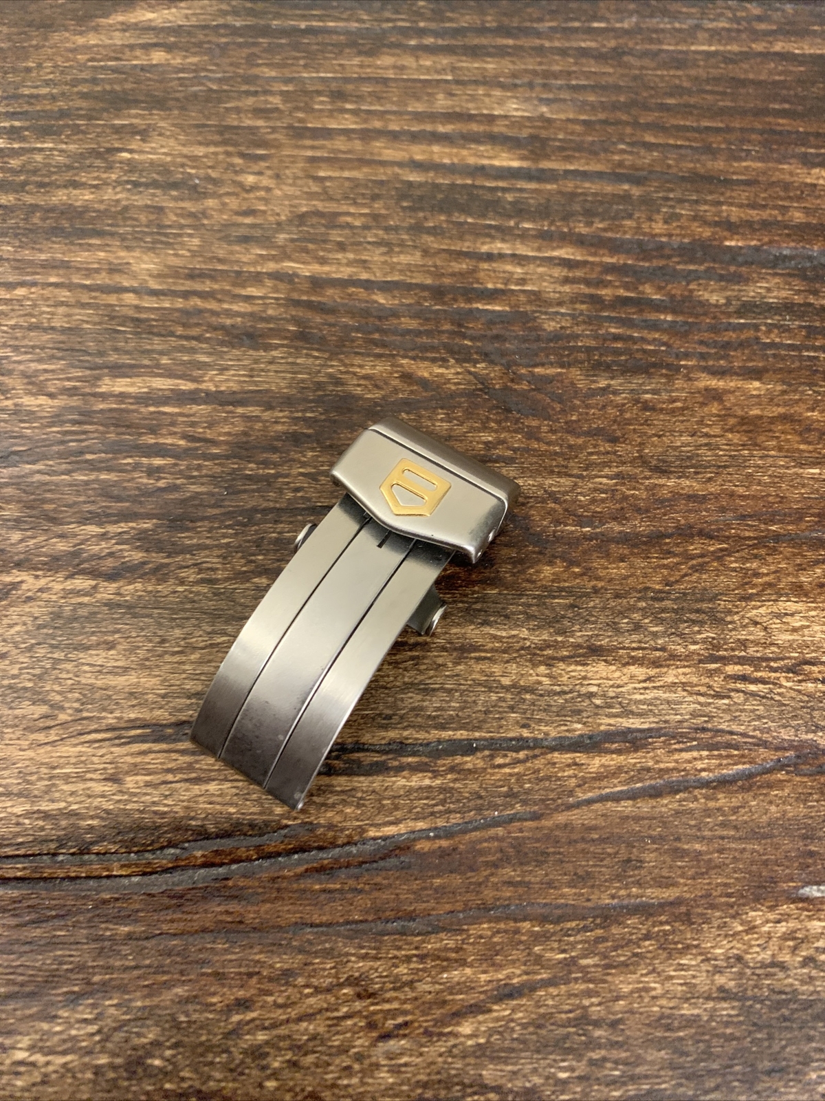 TAG Heuer FC 5001 Clasp Buckle 17 mm 2-Tone Silver with Gold Logo Authentic OEM