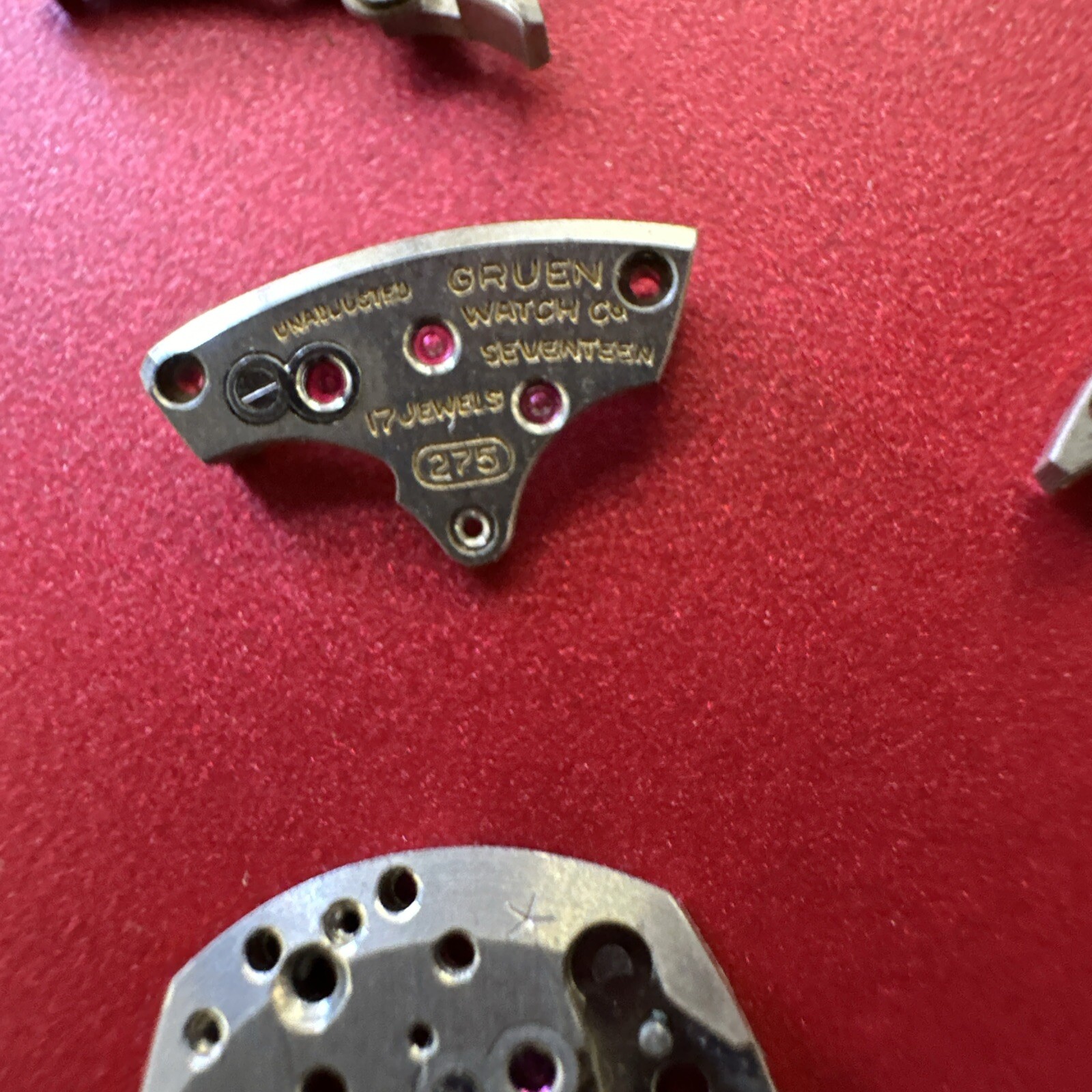 Vintage Gruen Precision 275-295 17jewel wrist watch movement For Parts & Repairs