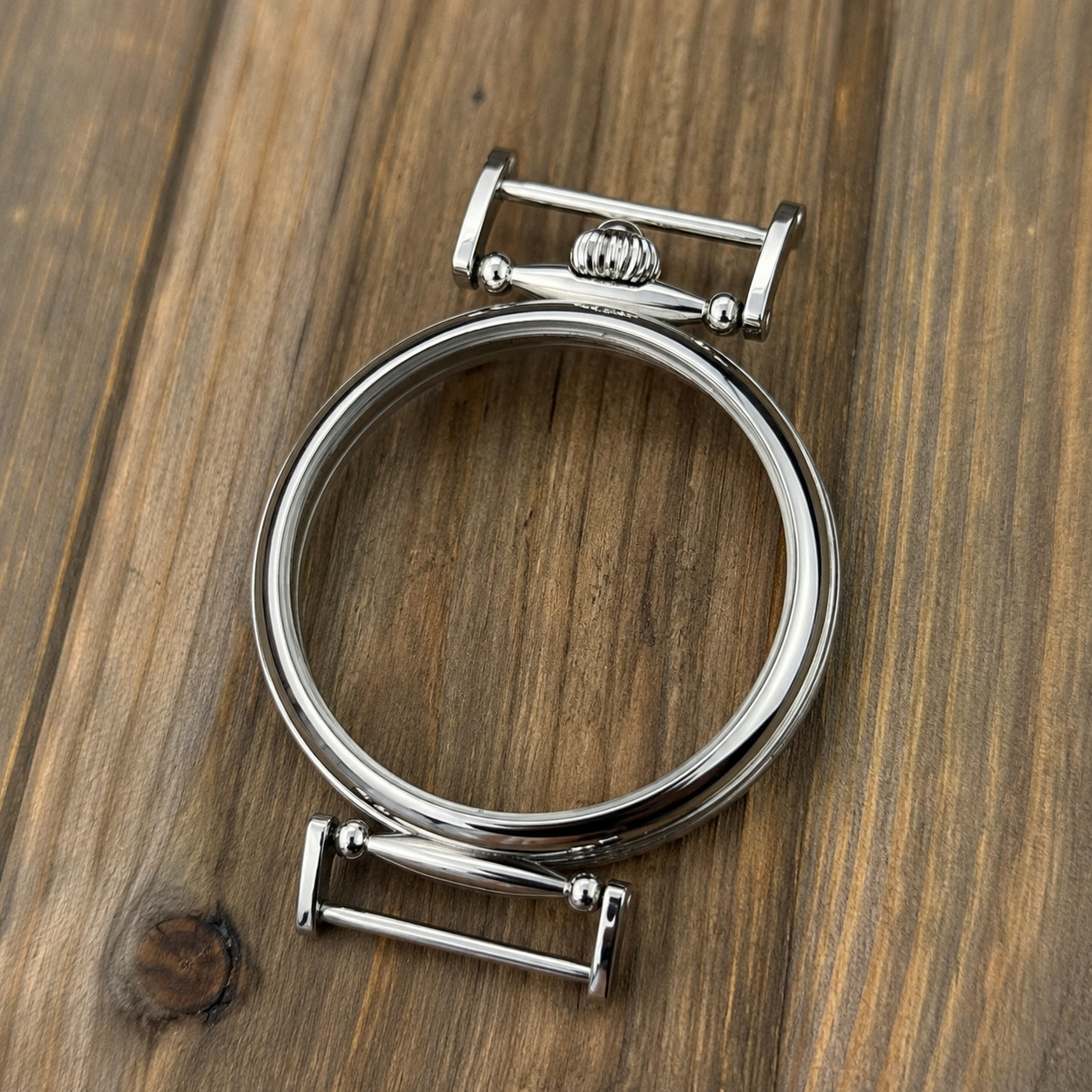 43 mm wristwatch case, custom fitting and machining of the case
