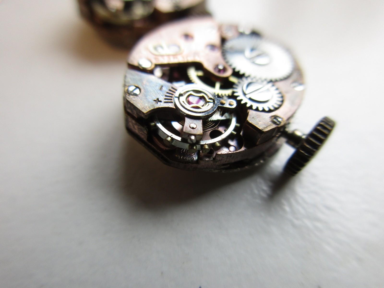 AS A. Schild cal. 1012 Swiss vintage watch movements “copper color”- running