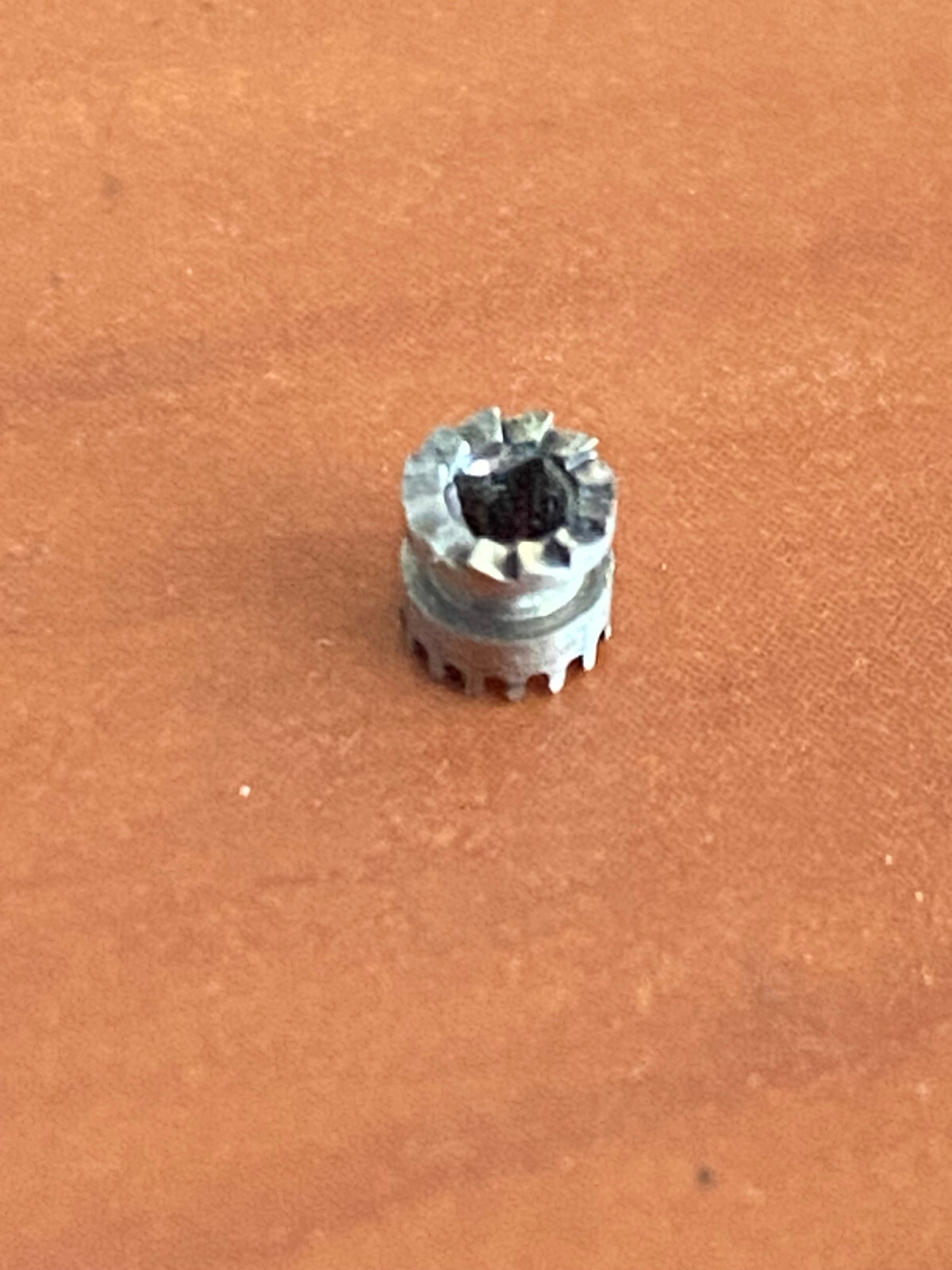 VINTAGE CLUTCH WHEEL FOR 16 SIZE WALTHAM , CRESCENT ST. 21 JEWEL