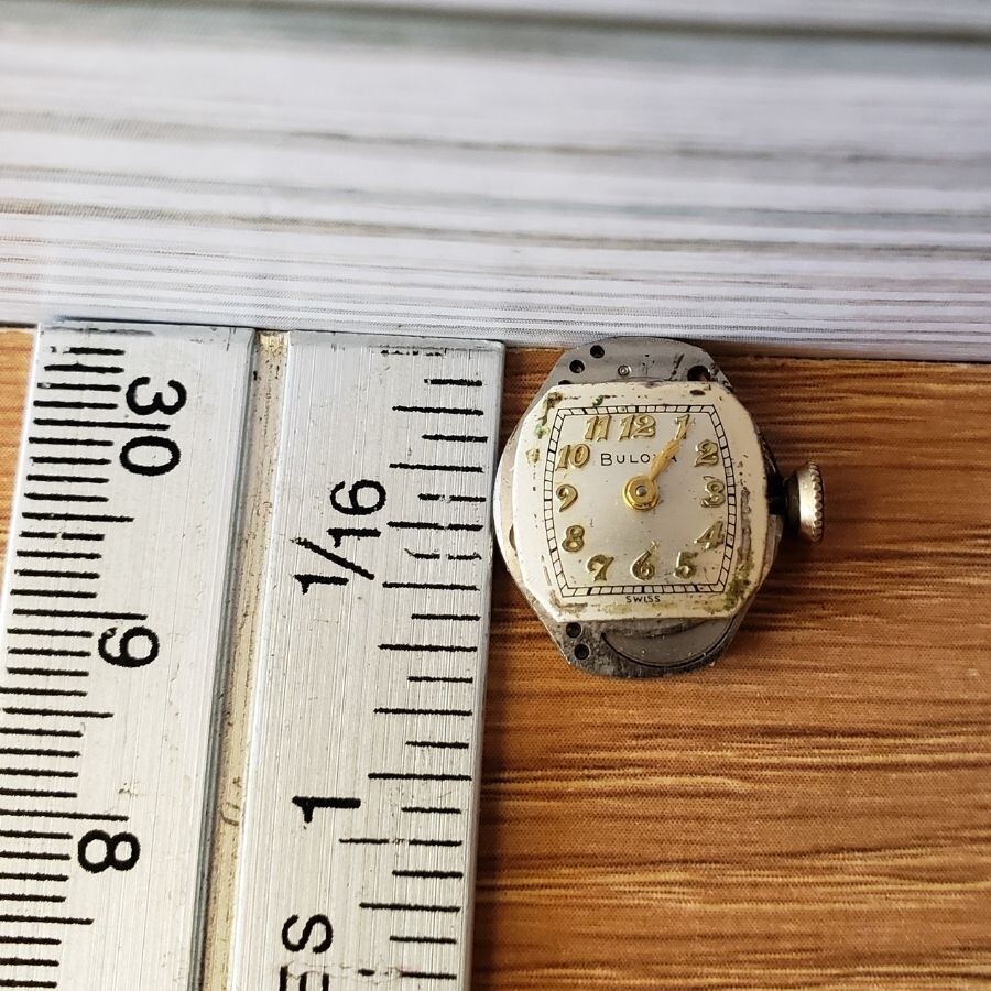 Bulova 6BO 1952 L2 BXW 17 Jewel Swiss Watch Mechanical Movement Vintage WP2