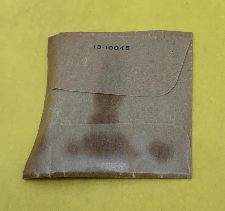 ILLINOIS 0 & 3/0S Part # 47359 MAINSPRING T Brace. JA428. New Old Stock