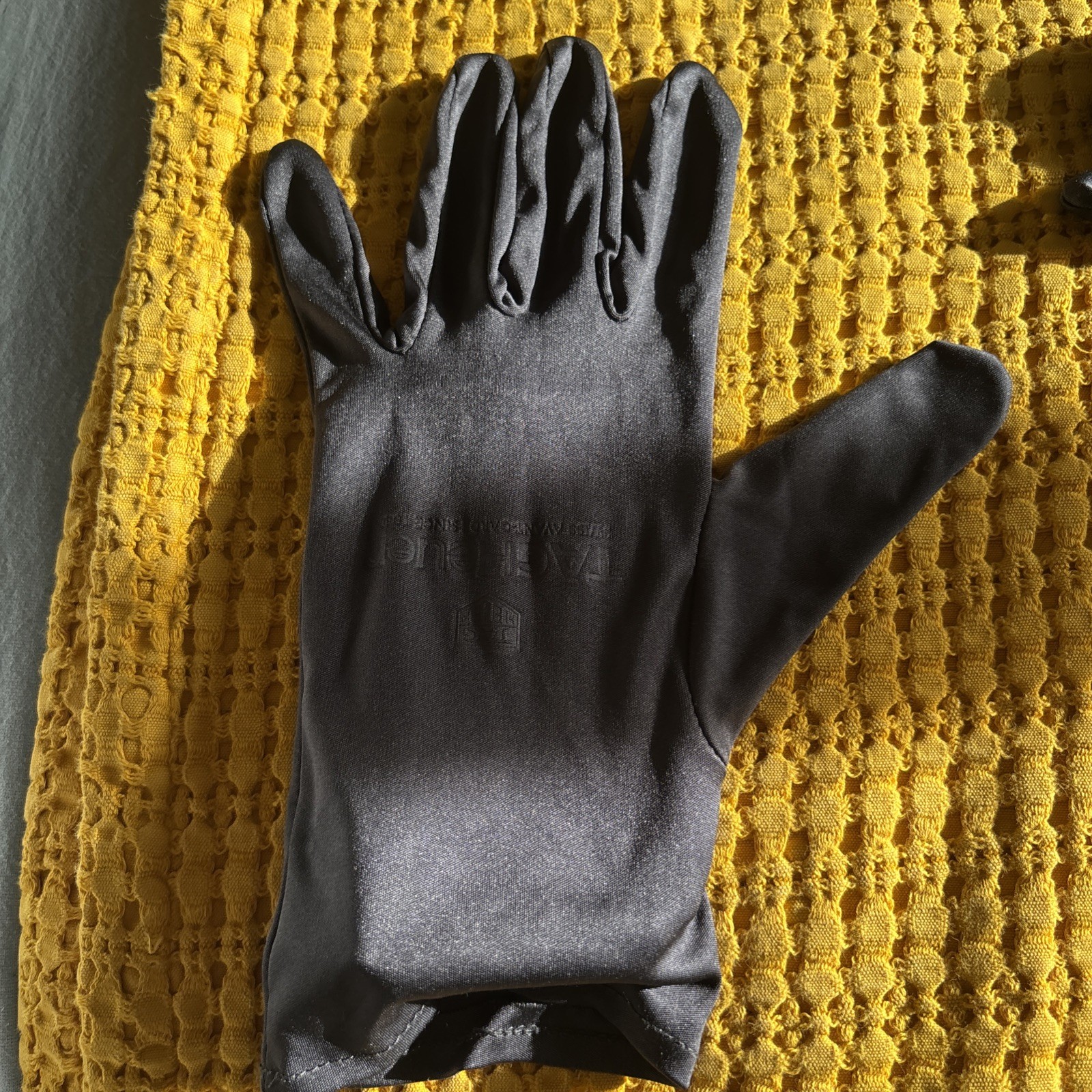 Tag Heuer black jewelry watchmaker gloves size L
