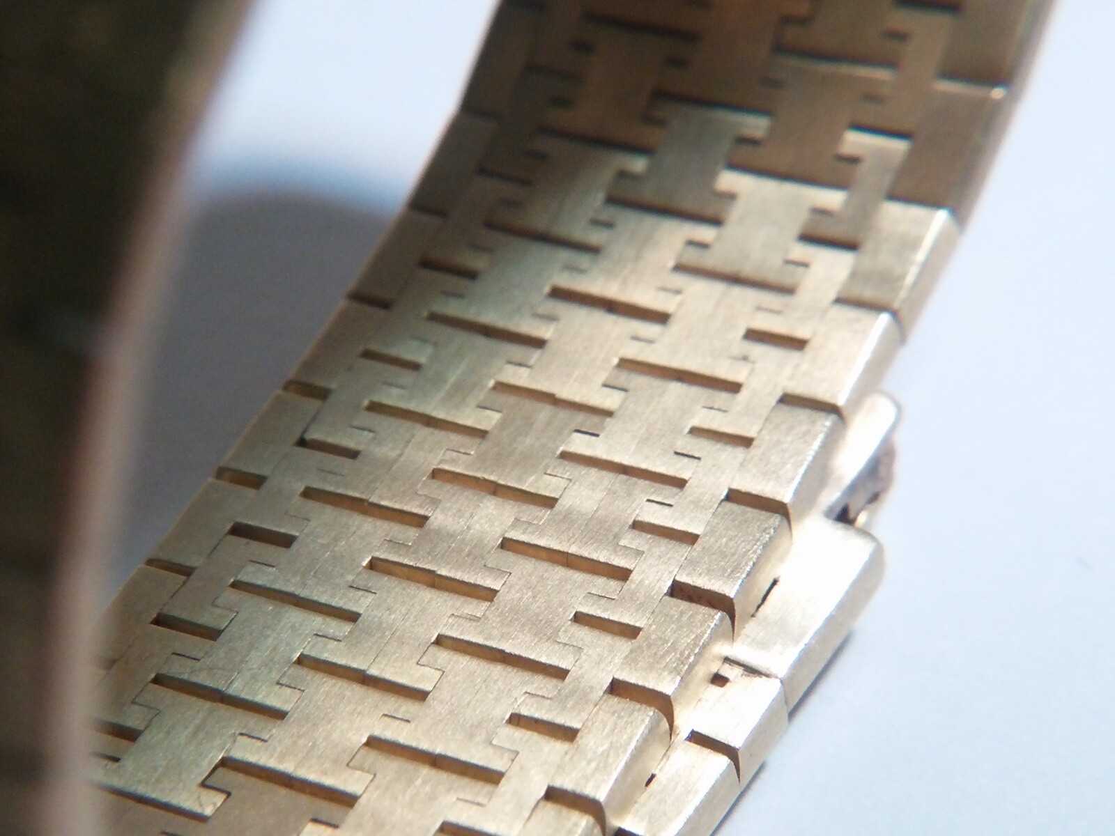 Piaget watch 18K gold, 18K Gold Mesh band 18/15mm, 7 1/2 inches total length run