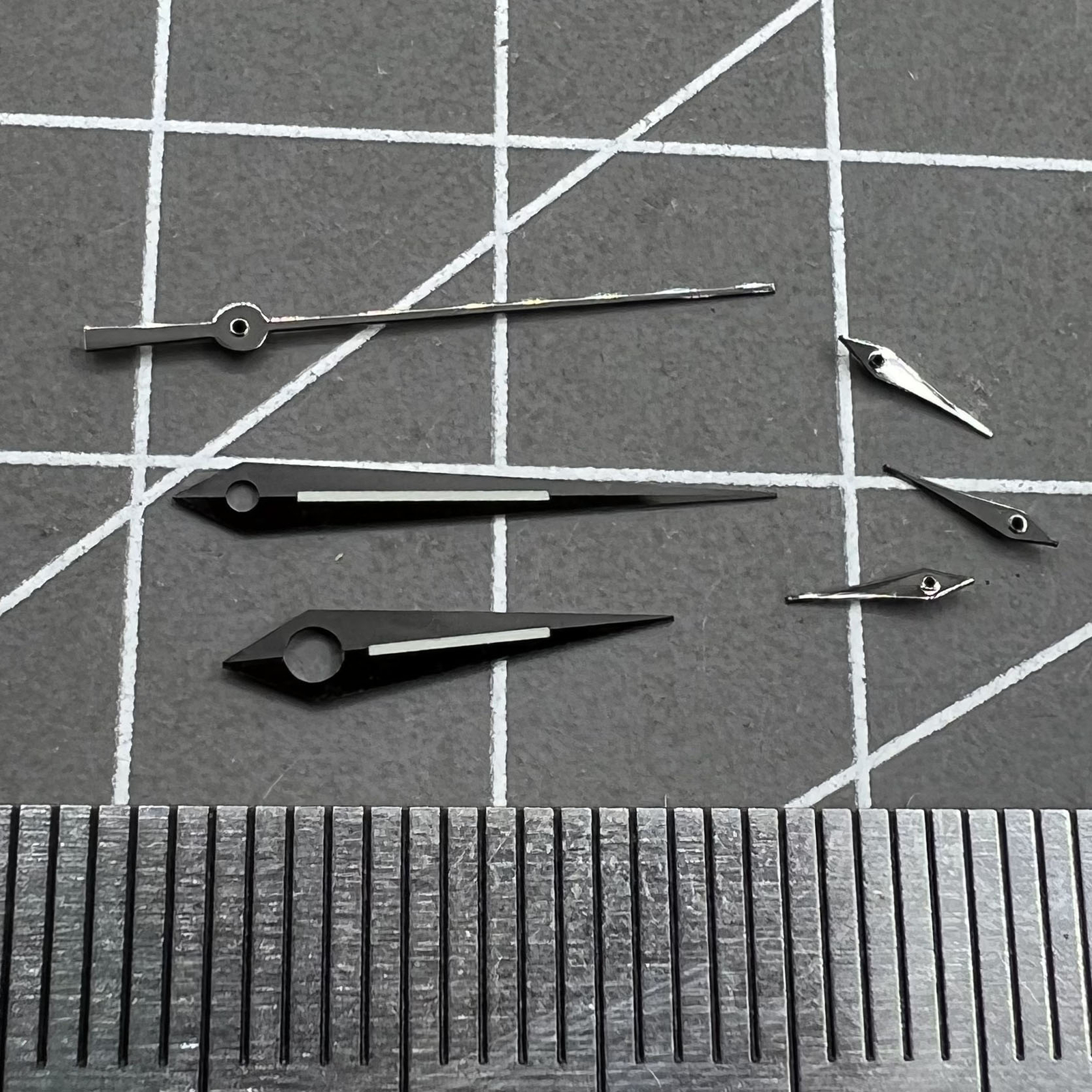 Polished Black Luminous Watch Hands for Quartz Watch Movement Ronda 5040B NO.1