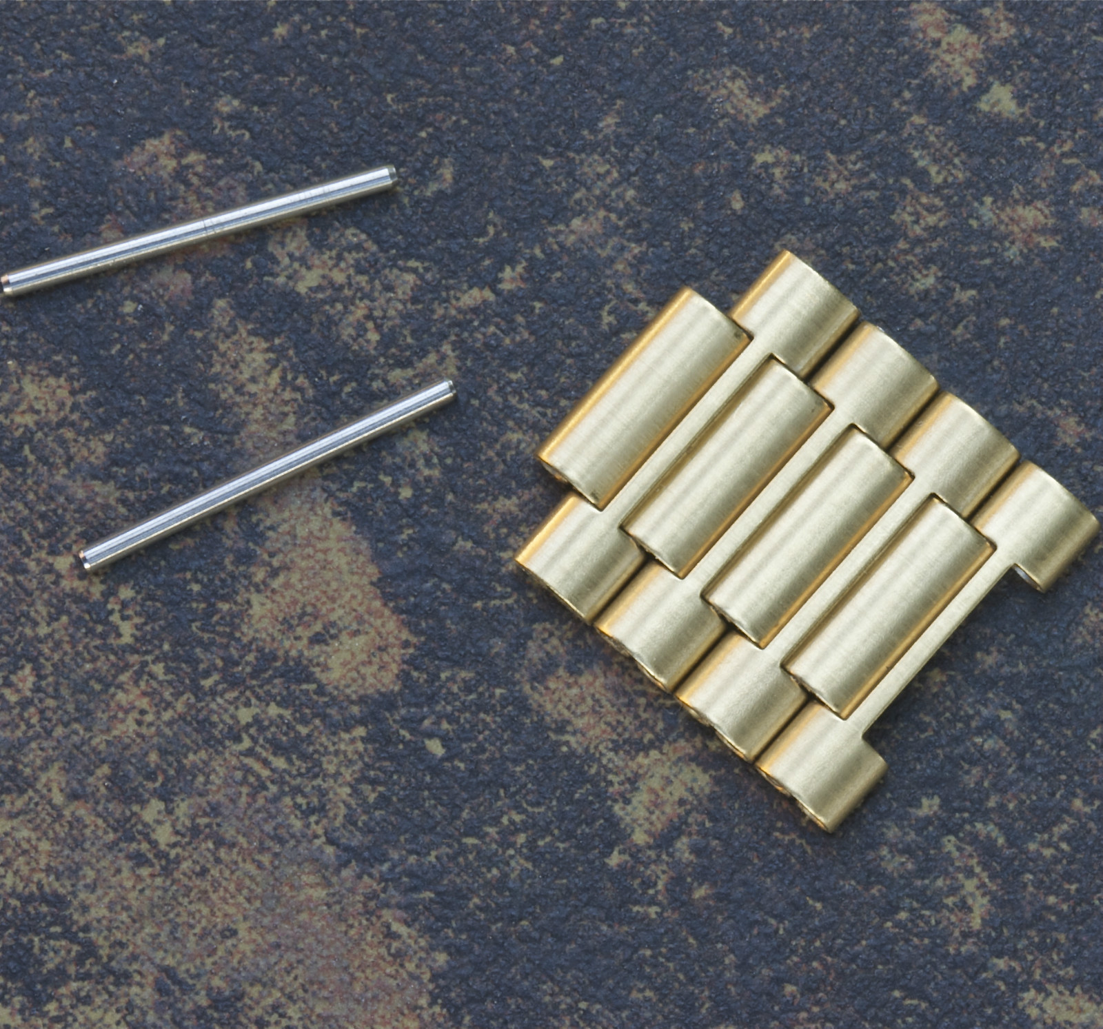 Matte satin finish gold oyster NSA bracelet links for vintage watch band Swiss