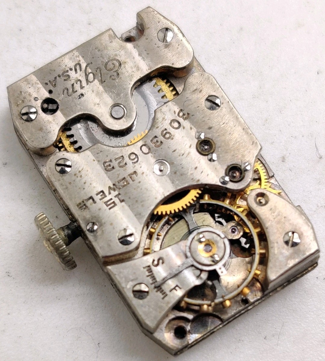 Vintage 1928 Elgin Grade 484 15 Jewel 18/0s Wrist watch movement For Repair