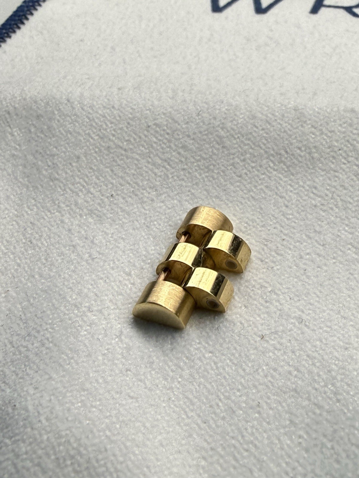 One 18K Yellow Gold Jubilee Link w/ Screw Rolex GMT Master 2 Ref 126718 Genuine