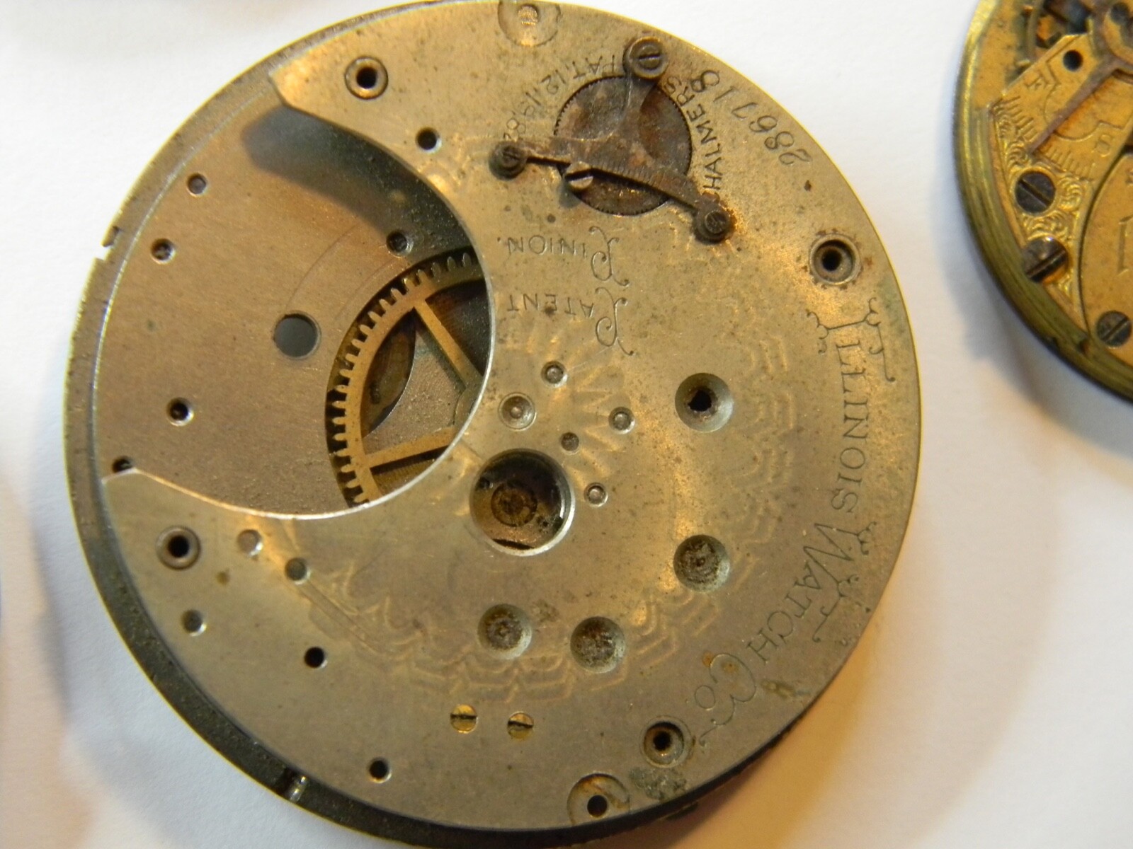 6 VINTAGE ILLINOIS 21J PRIVATE LABEL POCKET WATCH MOVEMENT LOT – PARTS OR REPAIR