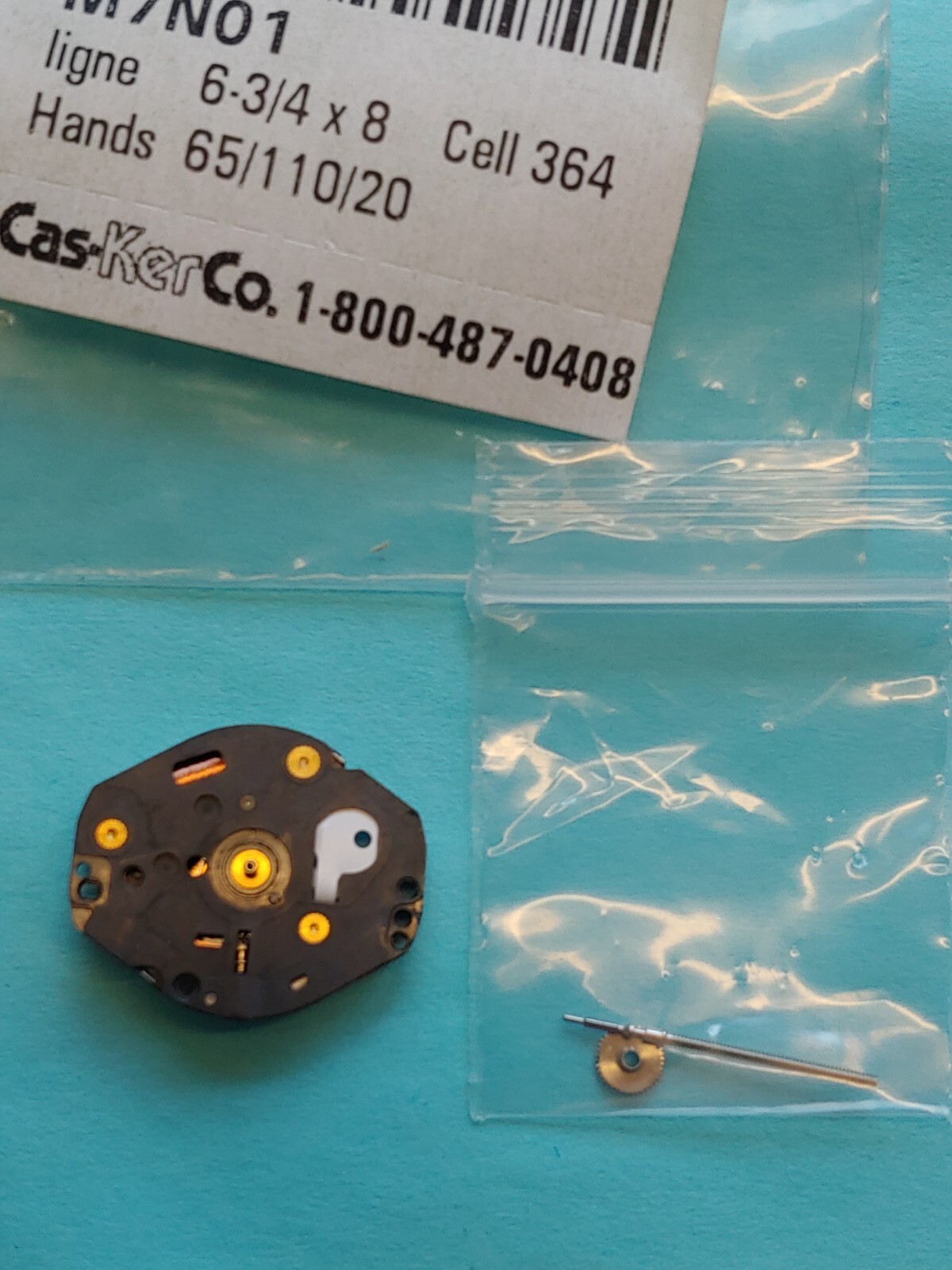 Seiko Time Co. V701D 3 Hand Quartz Movement, NOS. Sets, Runs, Keeps Time 24 Hrs