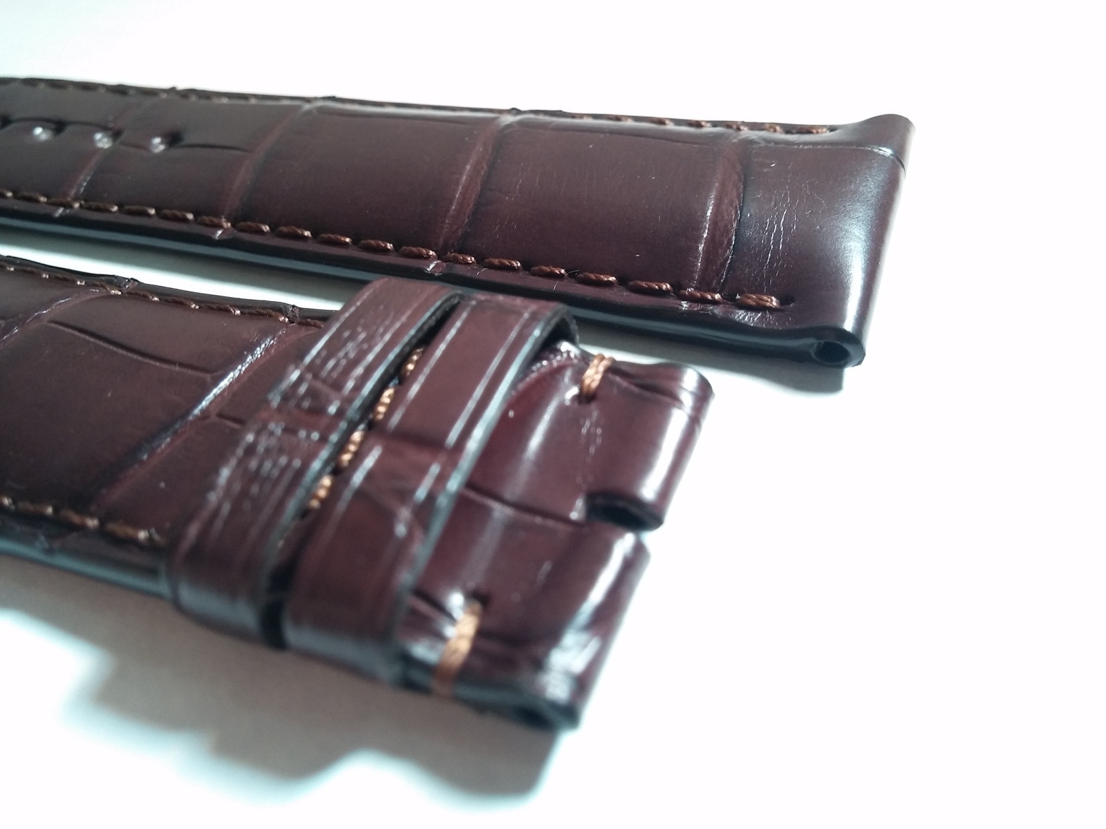 Montblanc band, 22/20mm Dark Brown, crocodile, NEW, lightly padded, brown stitch
