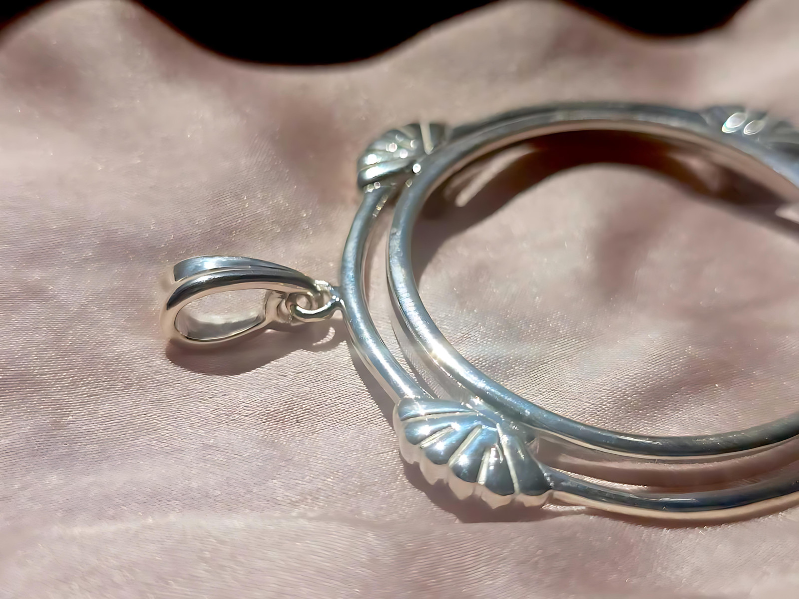 925 Sterling Silver Prong Back Clamshell Edge Bezel for 34mm Mexican 1 Peso