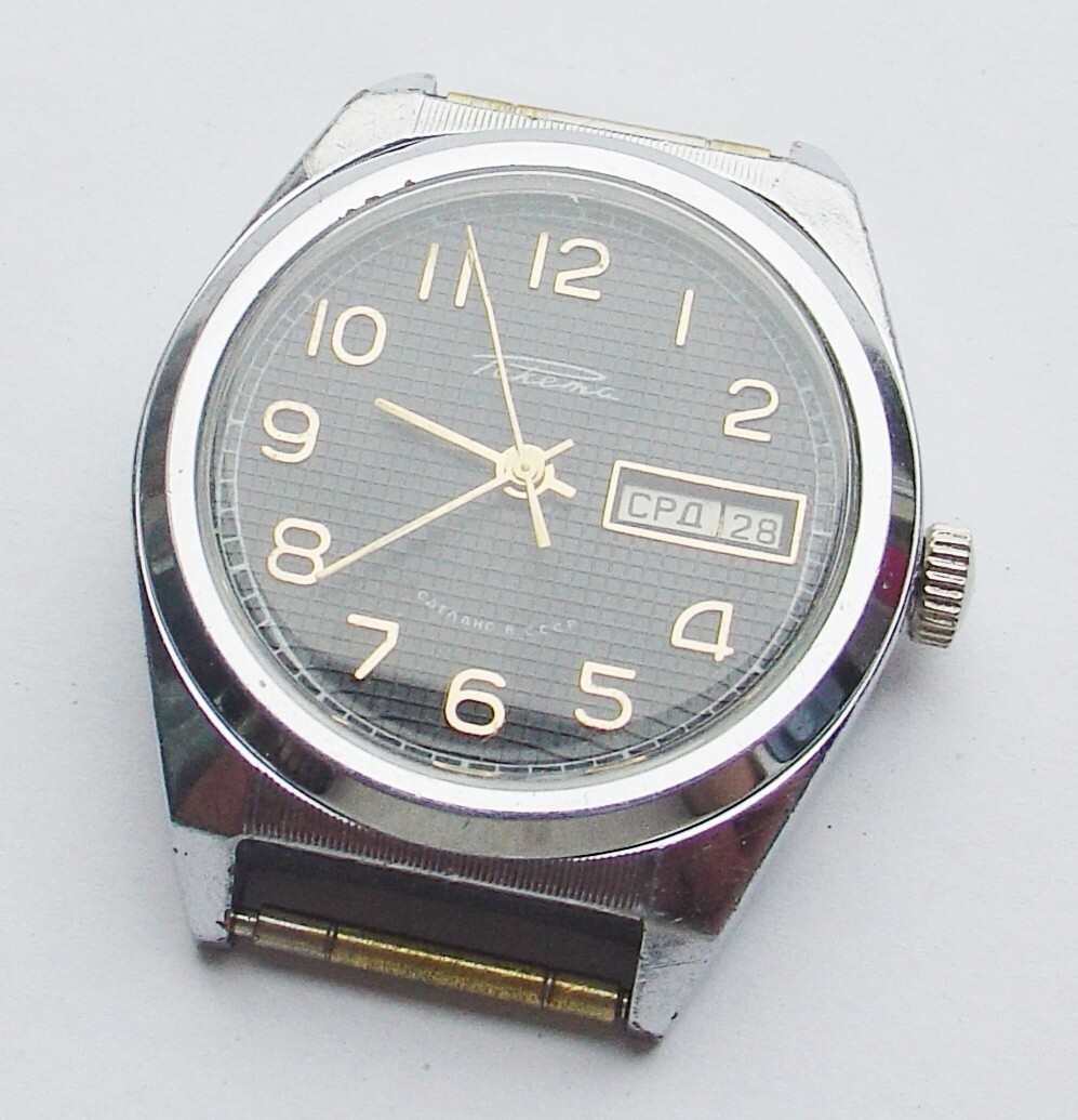SOVIET RUSSIAN BIG WATCH RAKETA 2628.H BLACK DIAL CALENDARY 1975-1985 Serviced